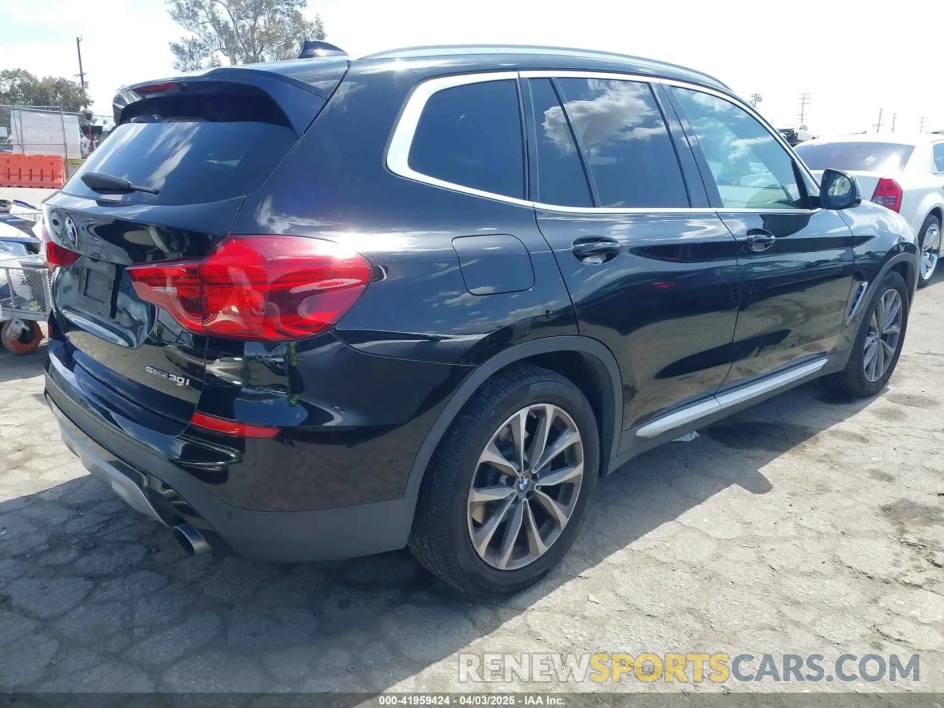 4 fotografías del automóvil dañado 5UXTR7C50KLR49700 BMW X3 2019