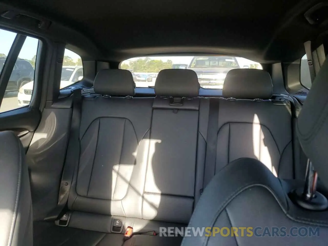 10 fotografías del automóvil dañado 5UXTR7C51KLF36493 BMW X3 2019
