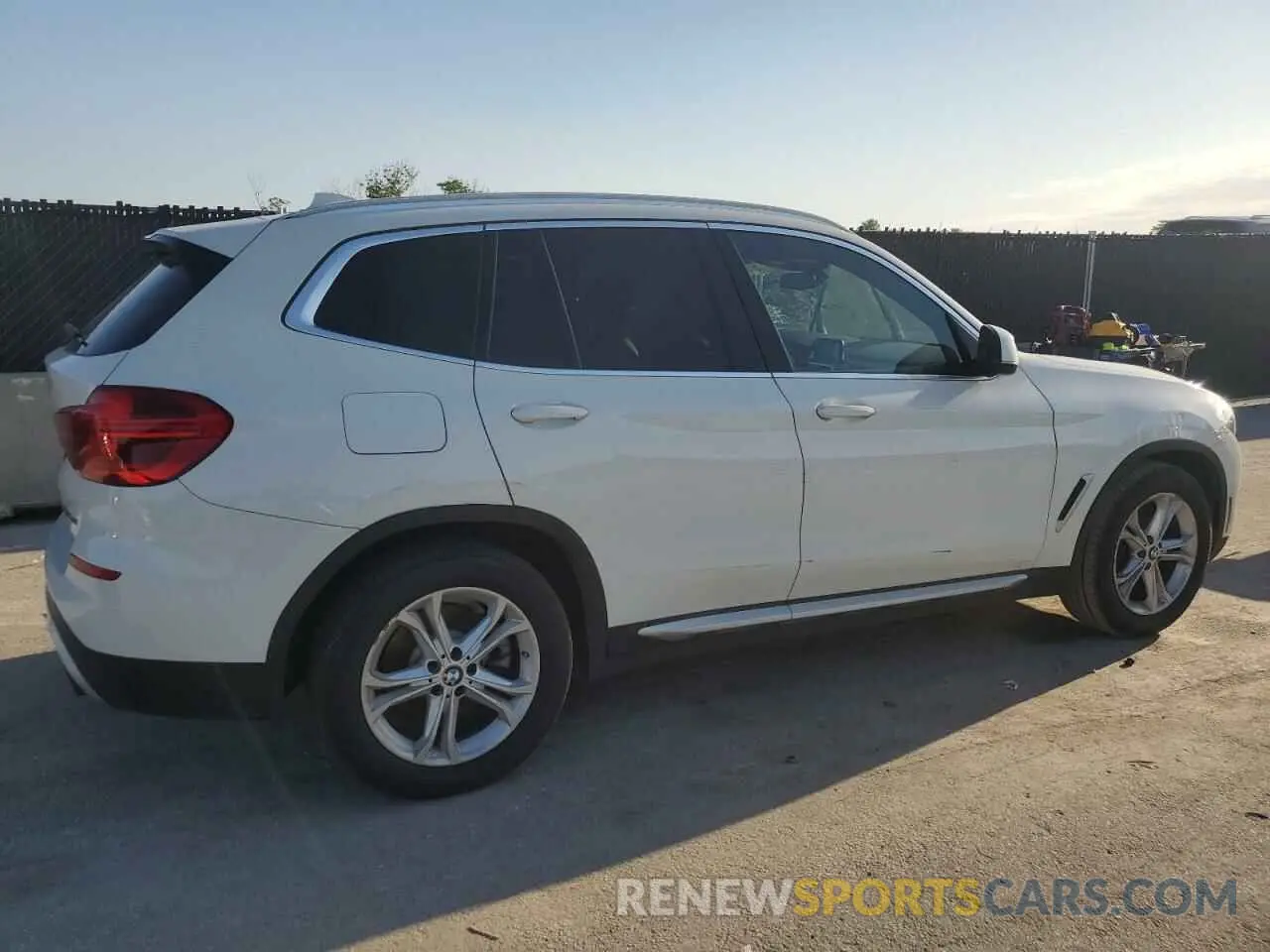 3 fotografías del automóvil dañado 5UXTR7C51KLF36493 BMW X3 2019