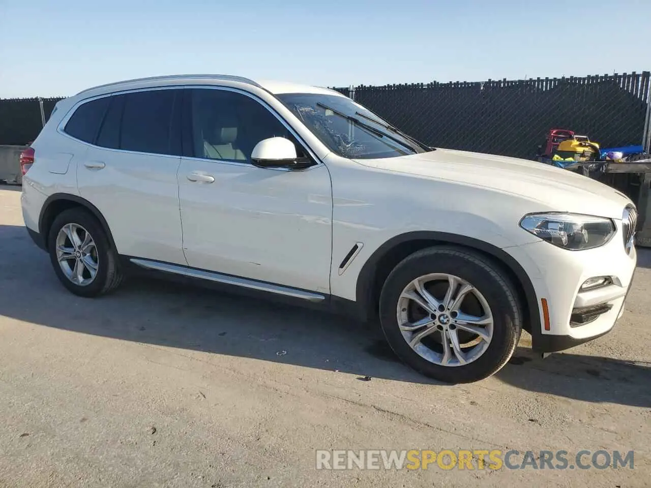 4 fotografías del automóvil dañado 5UXTR7C51KLF36493 BMW X3 2019