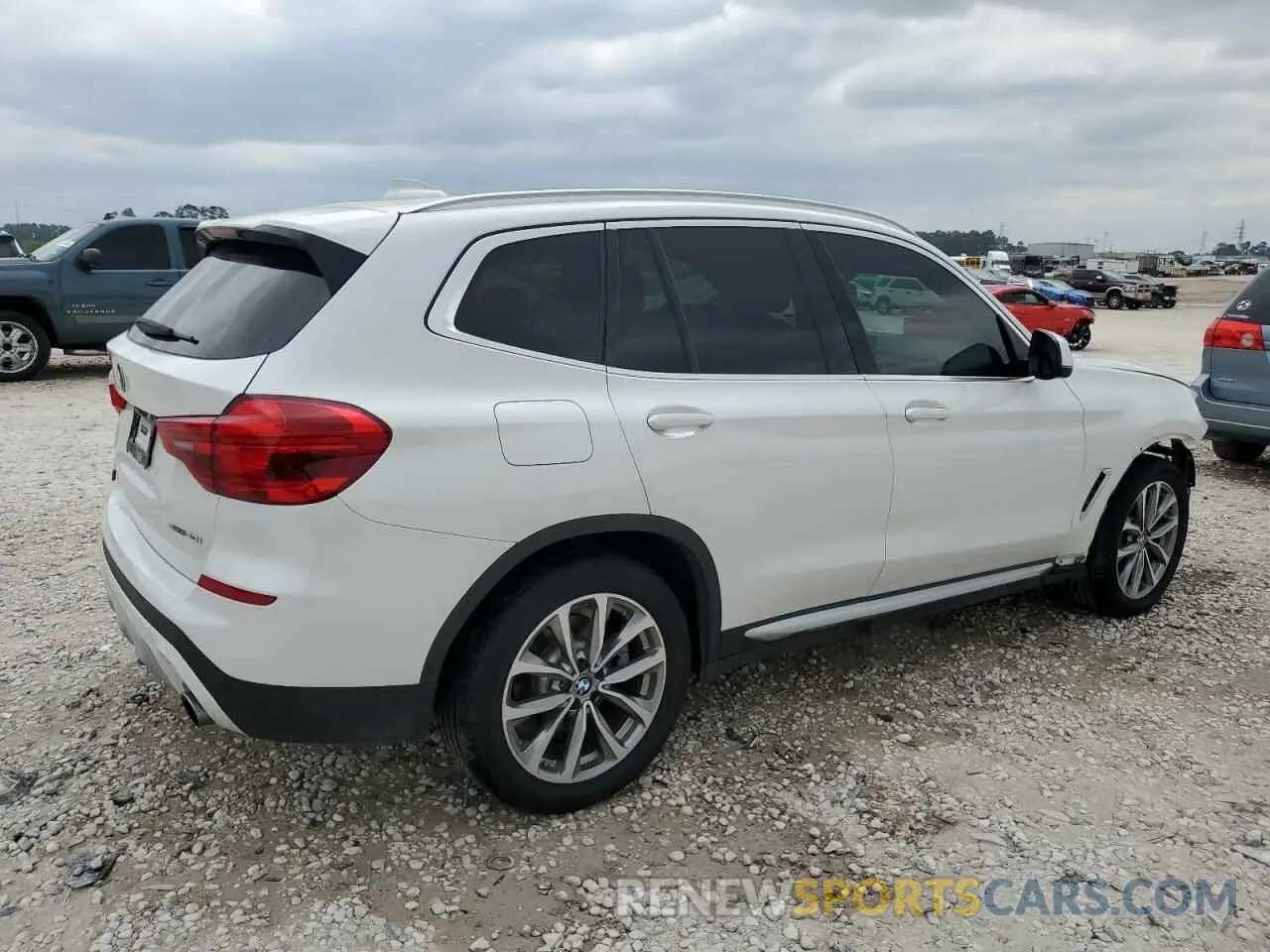 3 fotografías del automóvil dañado 5UXTR7C51KLR45218 BMW X3 2019