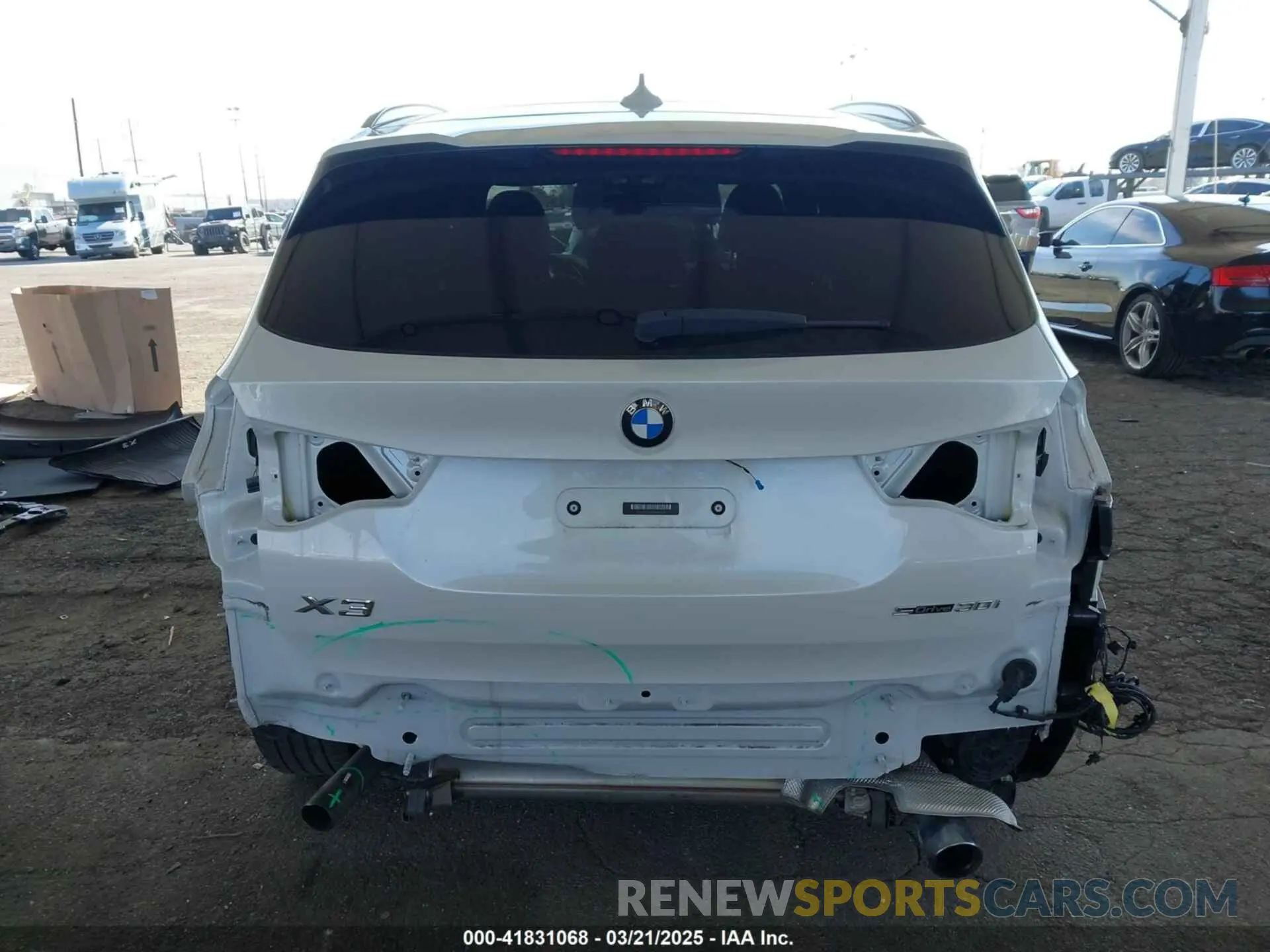 17 fotografías del automóvil dañado 5UXTR7C51KLR46028 BMW X3 2019
