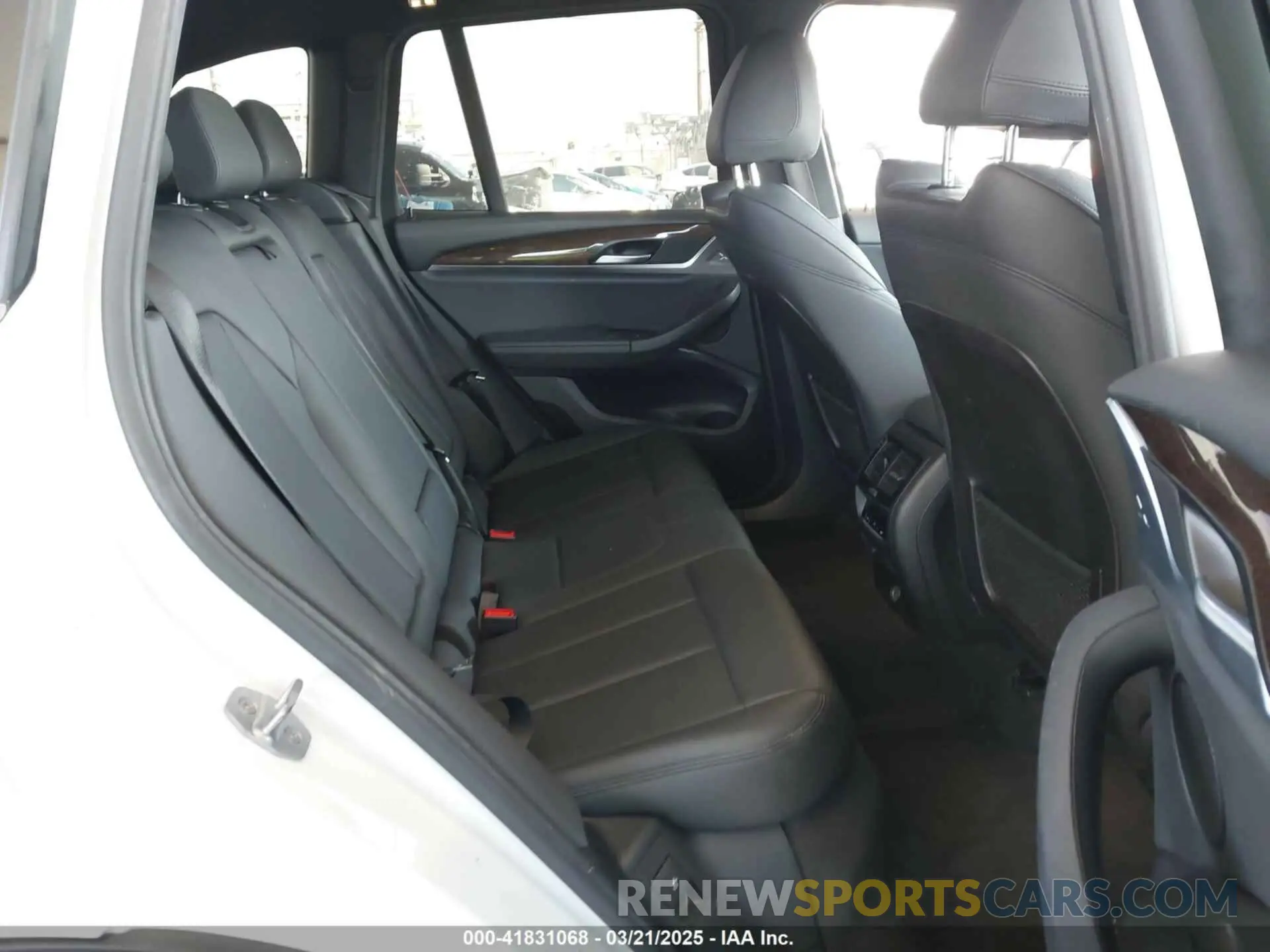 8 fotografías del automóvil dañado 5UXTR7C51KLR46028 BMW X3 2019