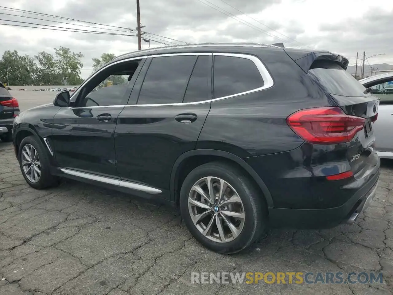 2 fotografías del automóvil dañado 5UXTR7C51KLR52430 BMW X3 2019