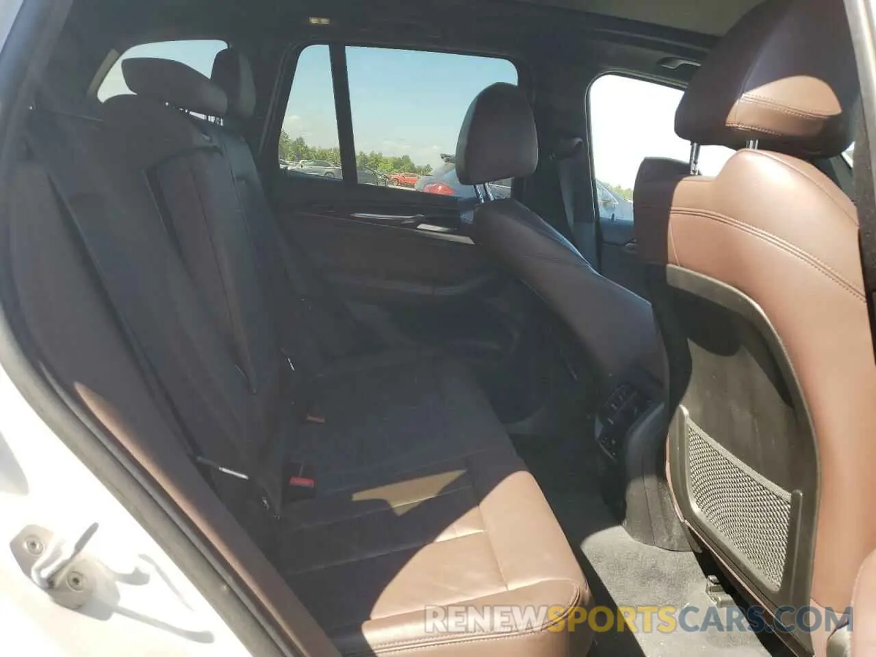 11 fotografías del automóvil dañado 5UXTR7C52KLF26765 BMW X3 2019