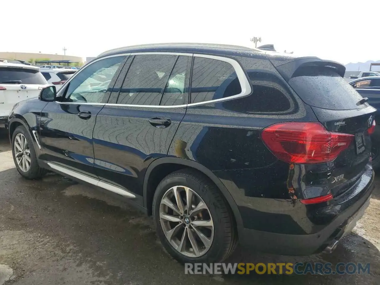 2 fotografías del automóvil dañado 5UXTR7C52KLR51402 BMW X3 2019