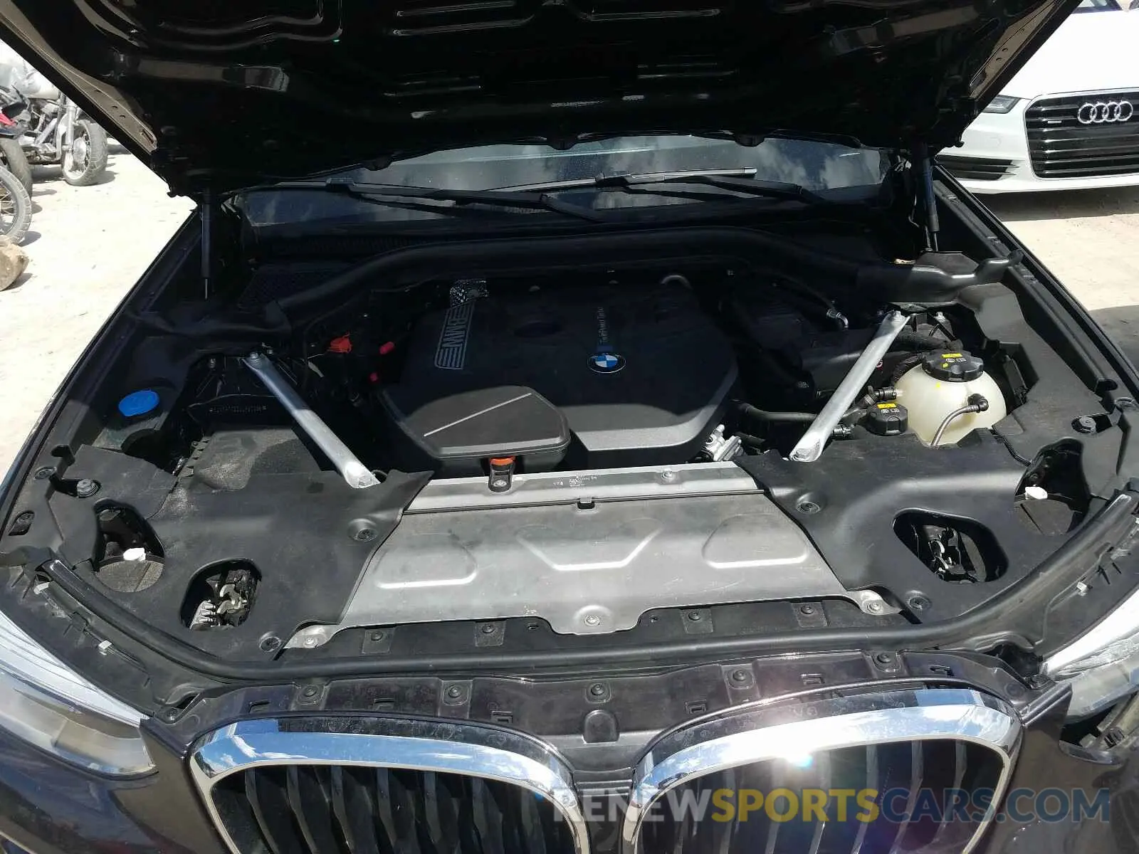 7 fotografías del automóvil dañado 5UXTR7C52KLR52436 BMW X3 2019