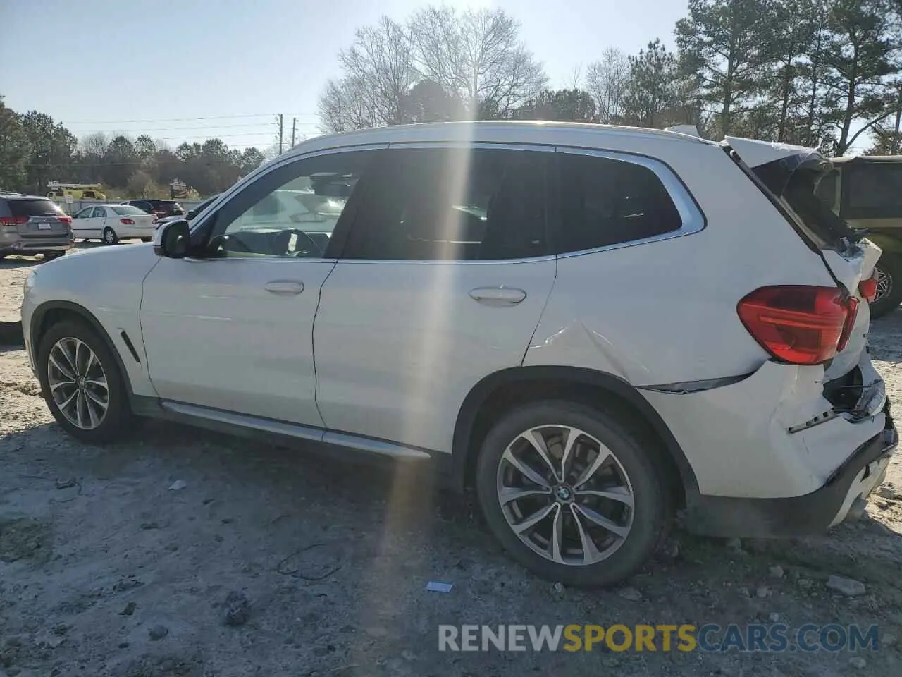 2 fotografías del automóvil dañado 5UXTR7C53KLF31182 BMW X3 2019