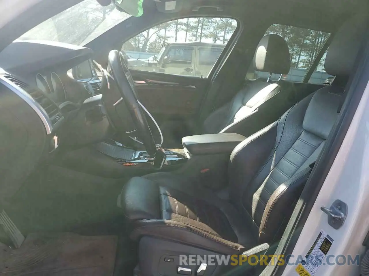 7 fotografías del automóvil dañado 5UXTR7C53KLF31182 BMW X3 2019