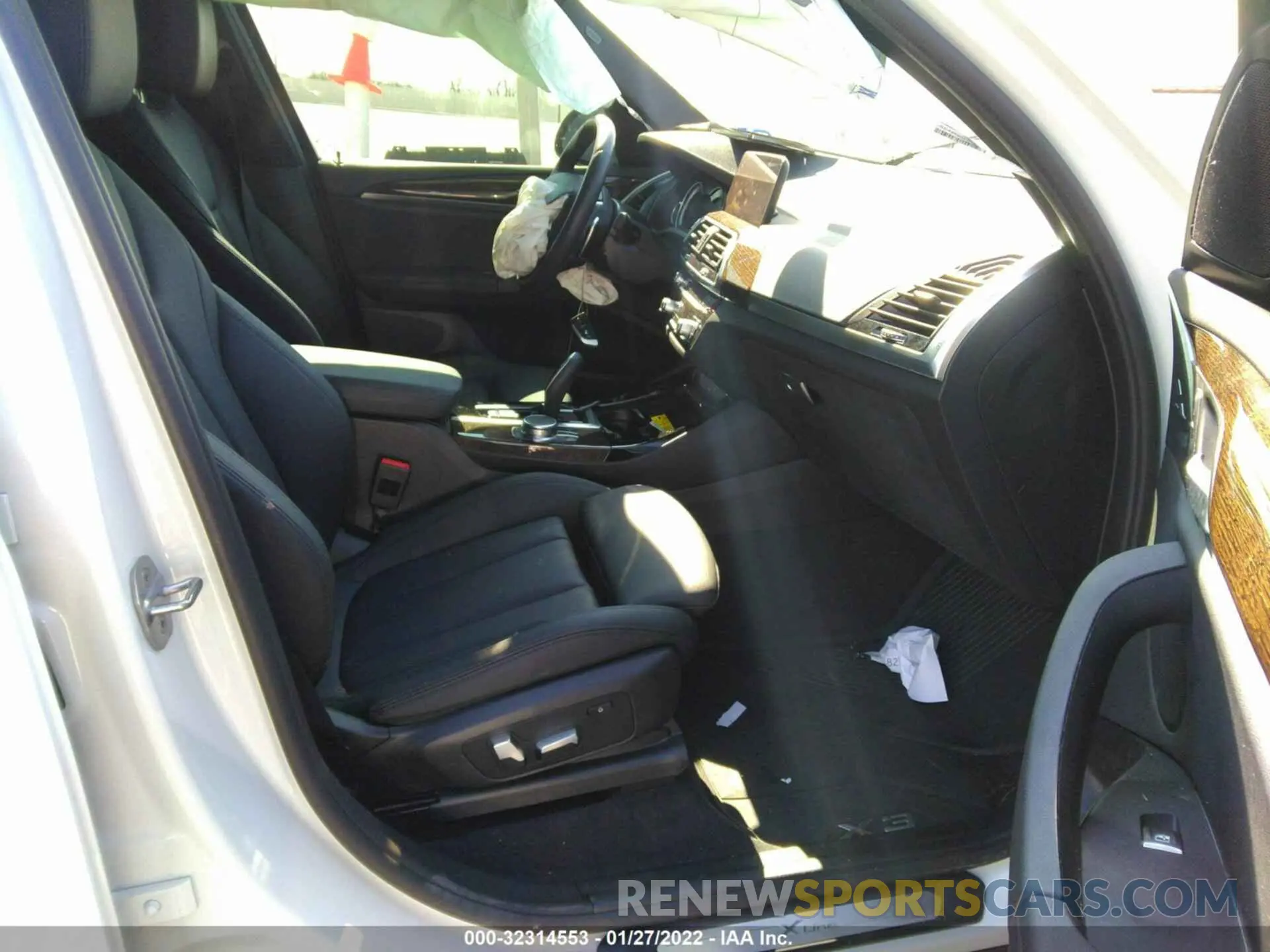 5 fotografías del automóvil dañado 5UXTR7C53KLR52994 BMW X3 2019