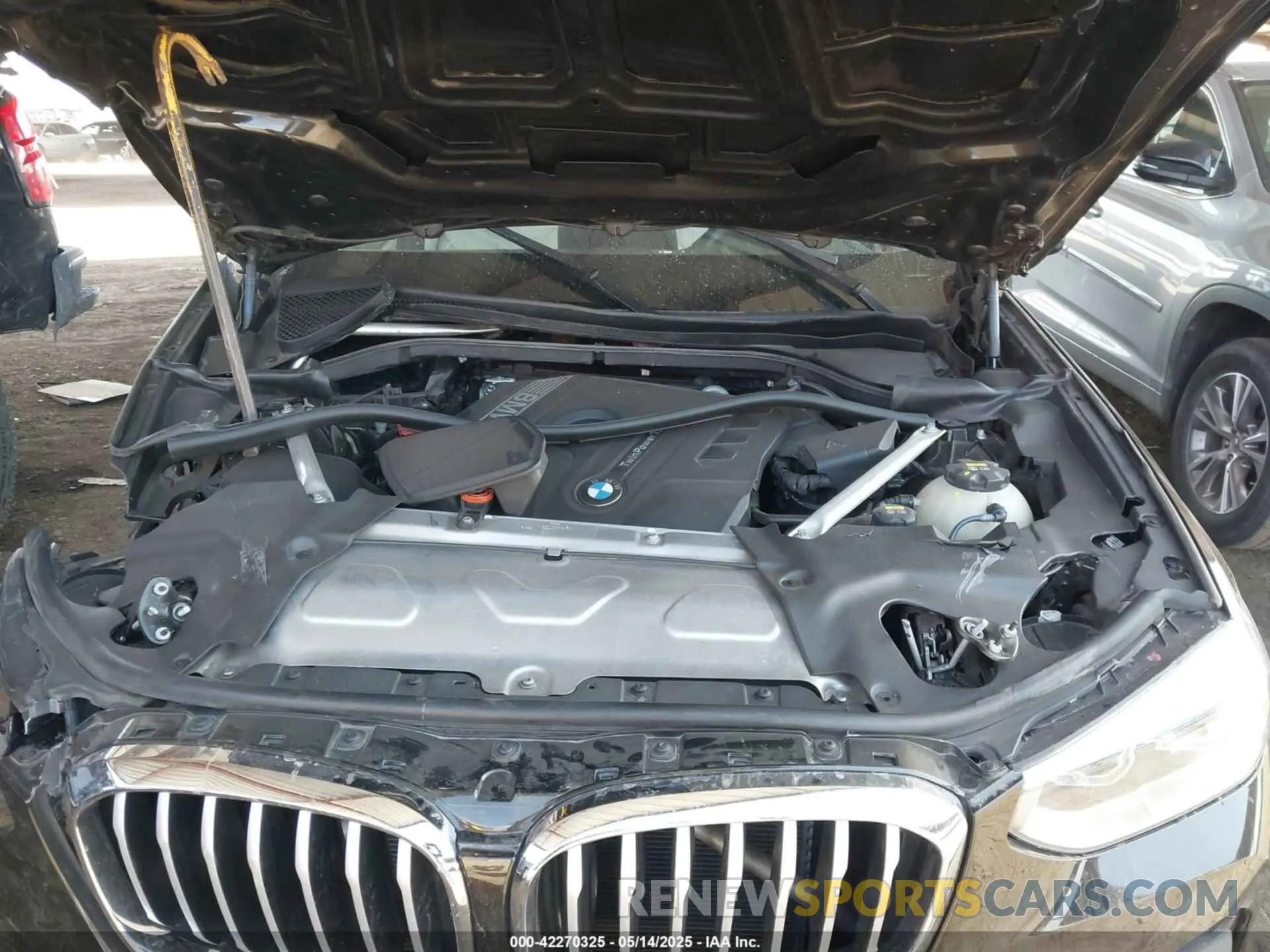 10 fotografías del automóvil dañado 5UXTR7C54KLF32275 BMW X3 2019