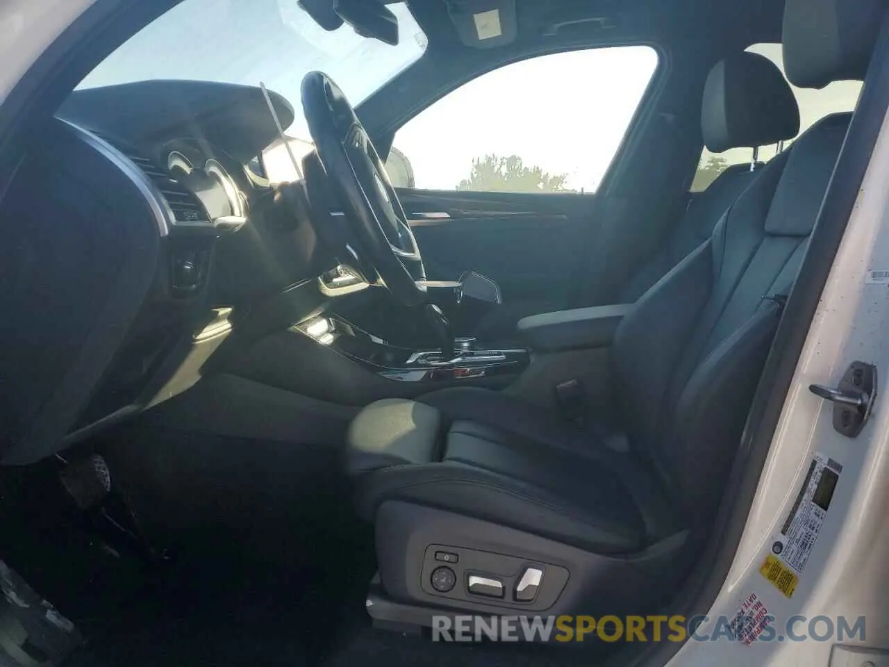 7 fotografías del automóvil dañado 5UXTR7C54KLR44466 BMW X3 2019