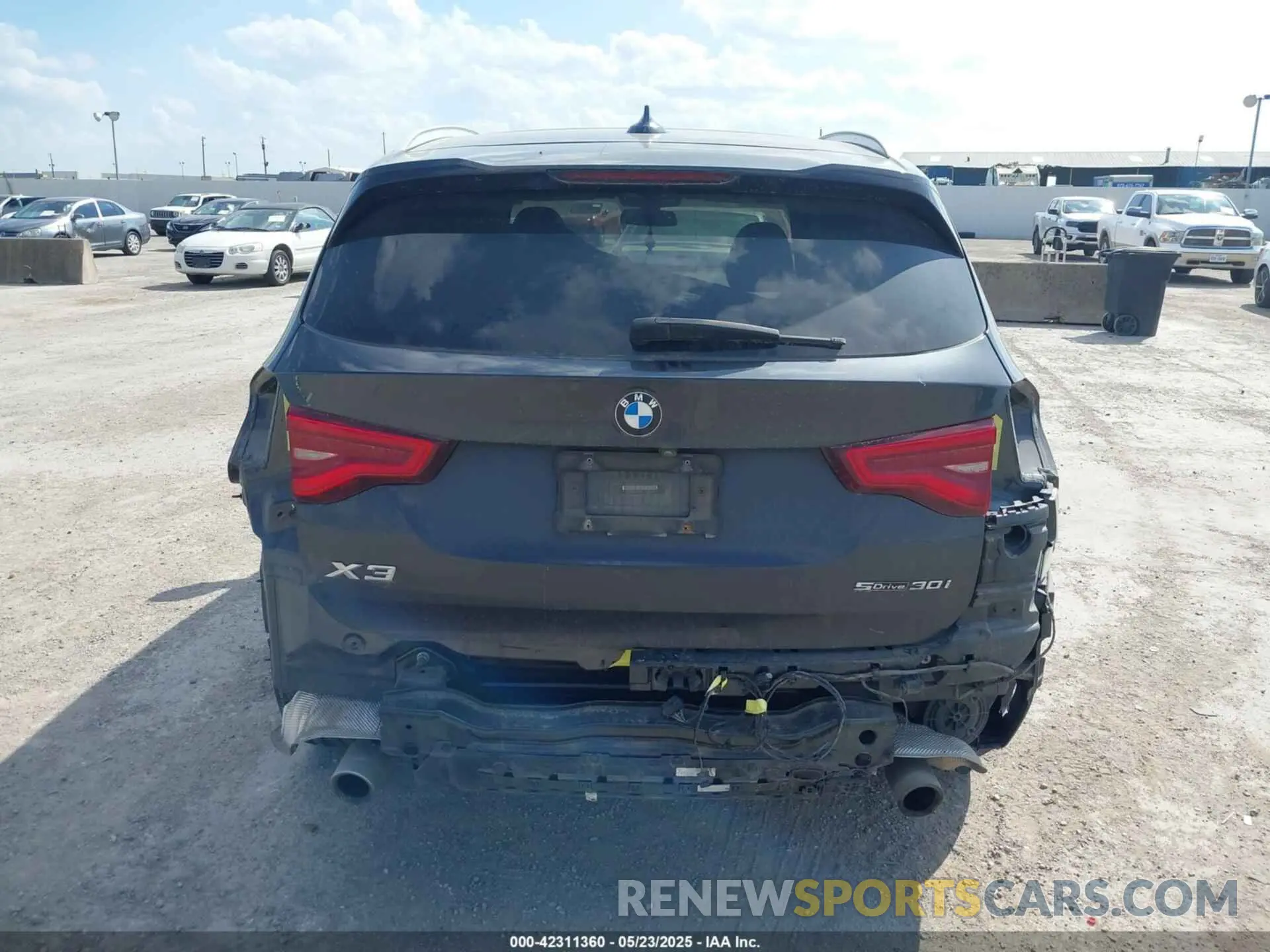 17 fotografías del automóvil dañado 5UXTR7C55KLE93583 BMW X3 2019
