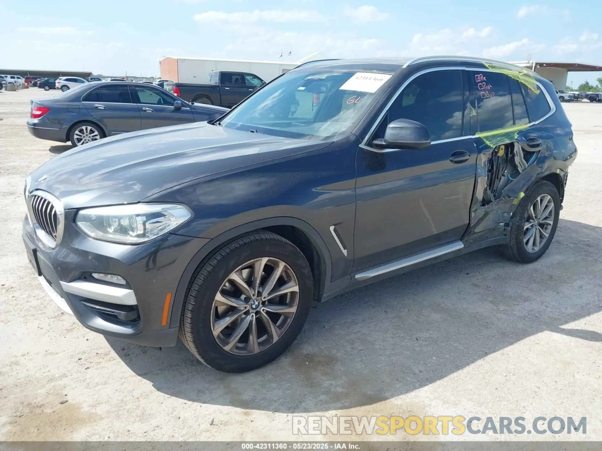 2 fotografías del automóvil dañado 5UXTR7C55KLE93583 BMW X3 2019