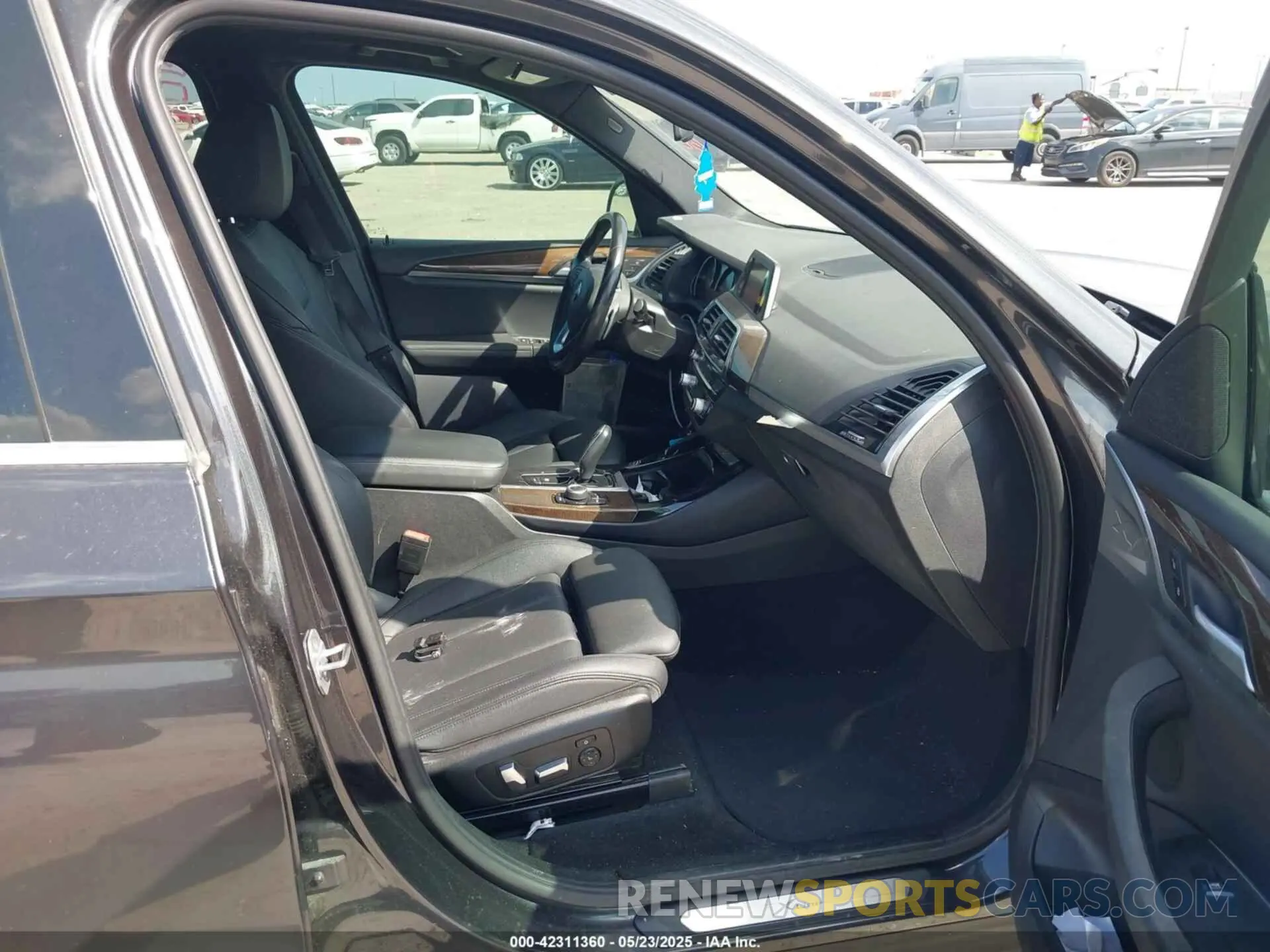 5 fotografías del automóvil dañado 5UXTR7C55KLE93583 BMW X3 2019