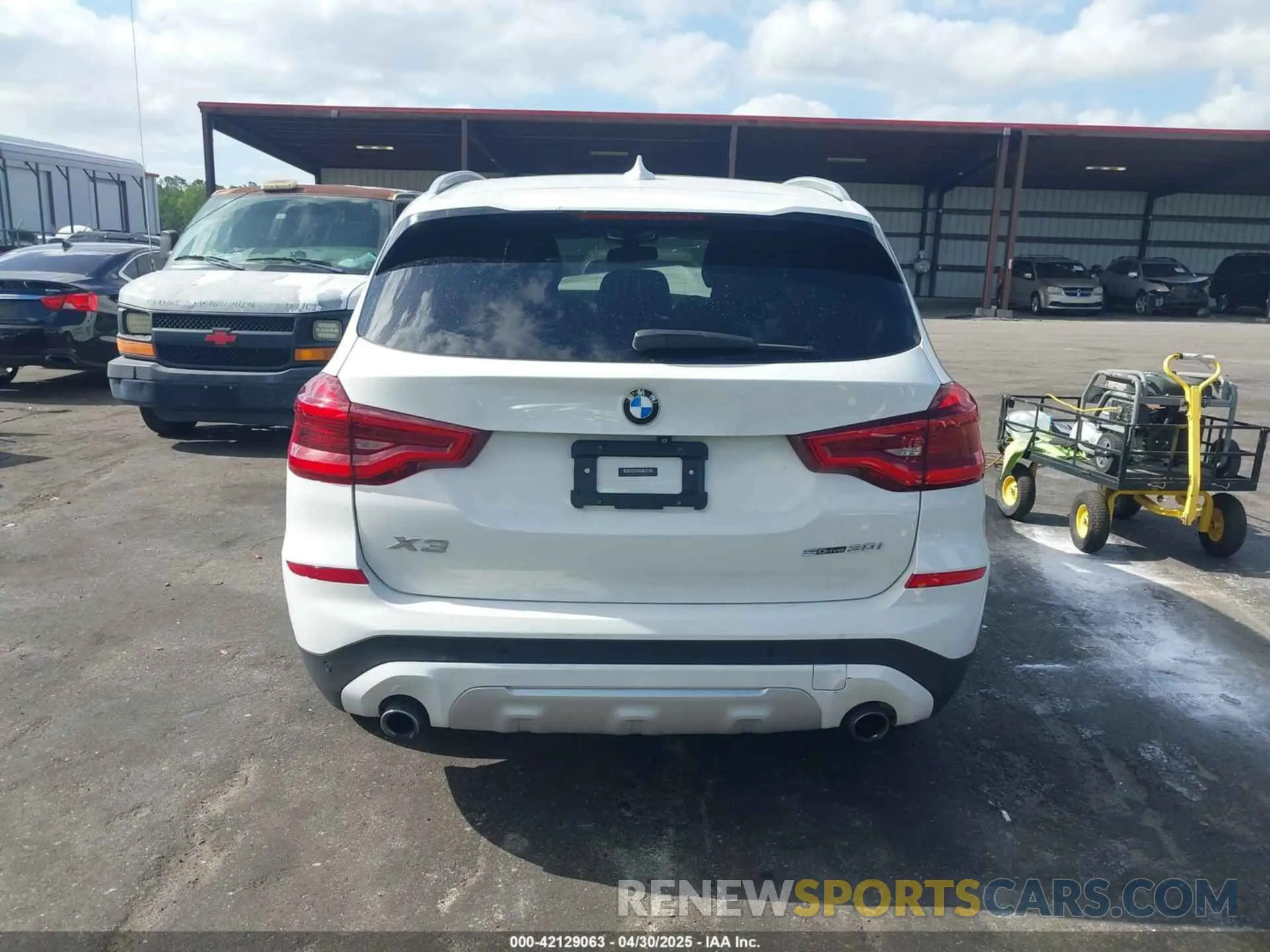 16 fotografías del automóvil dañado 5UXTR7C55KLR43875 BMW X3 2019
