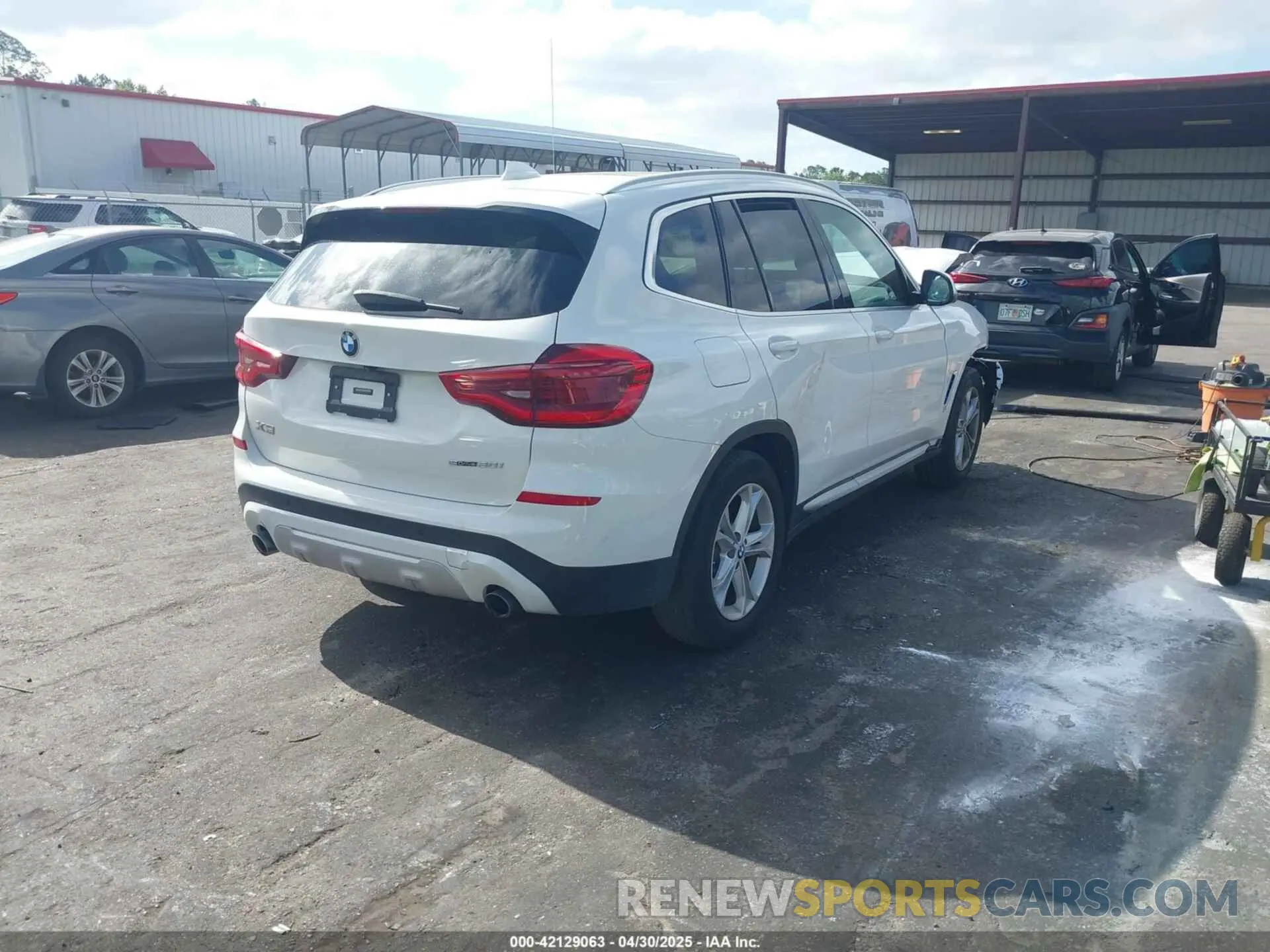 4 fotografías del automóvil dañado 5UXTR7C55KLR43875 BMW X3 2019