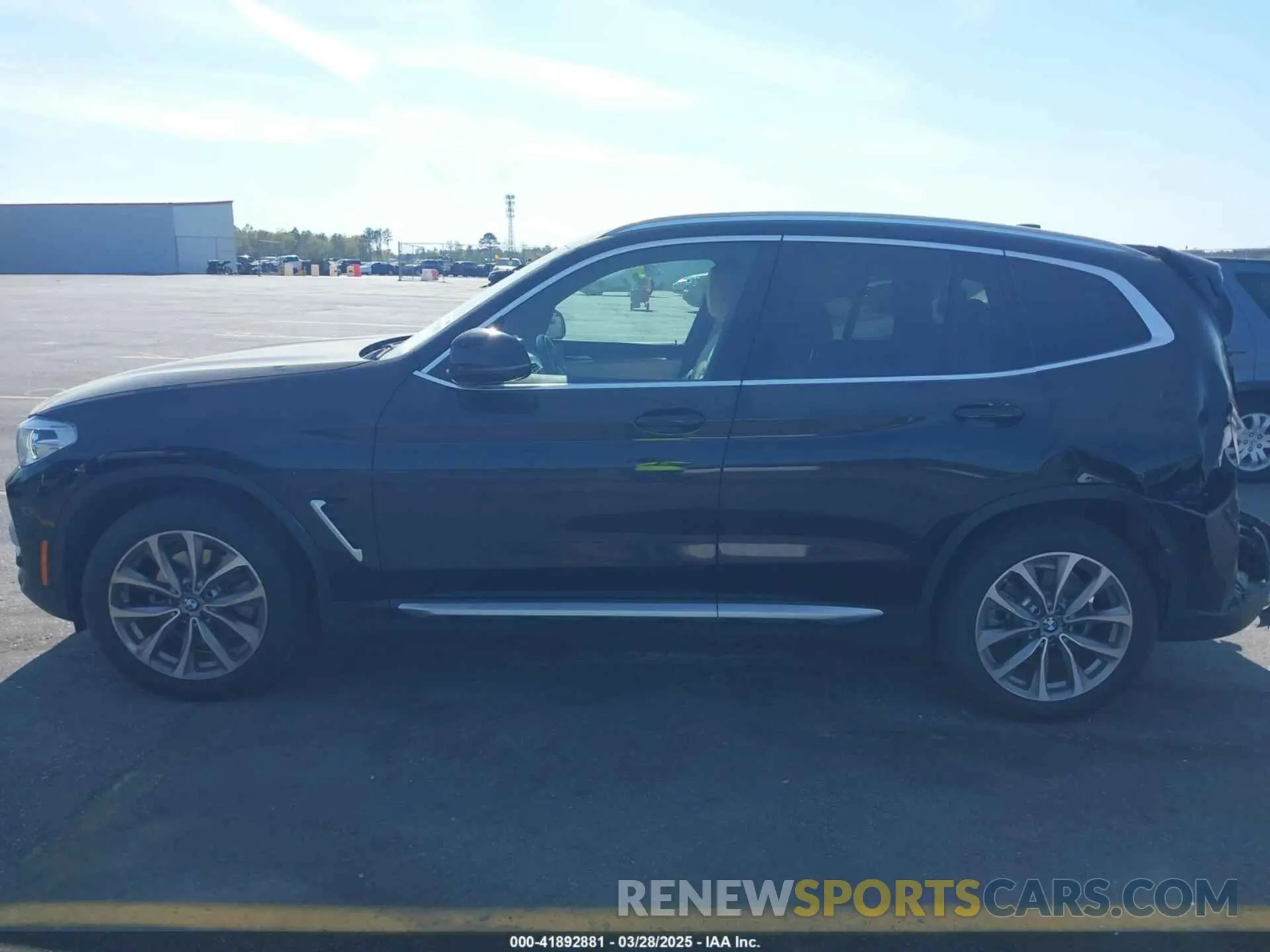 14 fotografías del automóvil dañado 5UXTR7C56KLF29586 BMW X3 2019