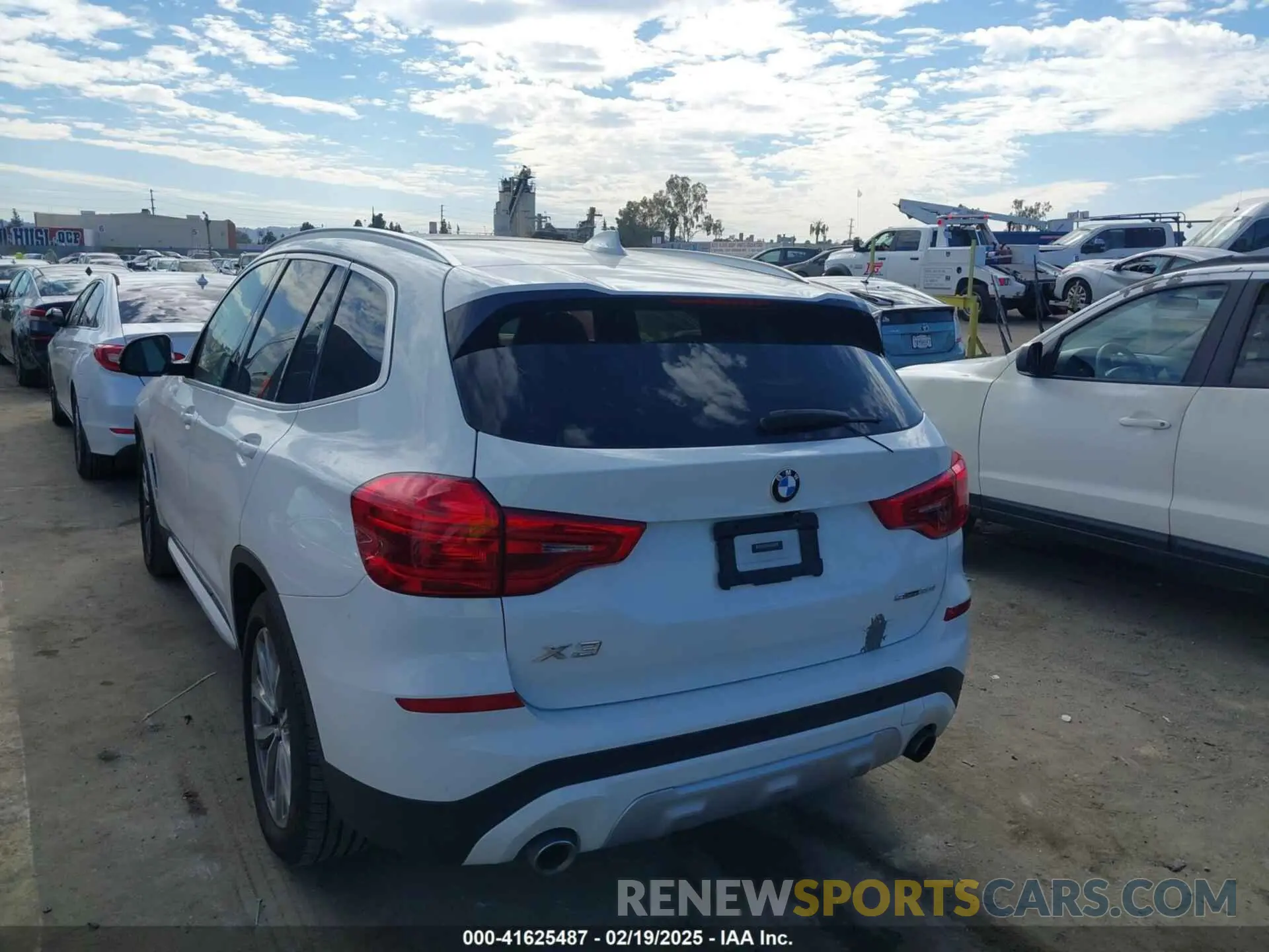 3 fotografías del automóvil dañado 5UXTR7C56KLR51192 BMW X3 2019