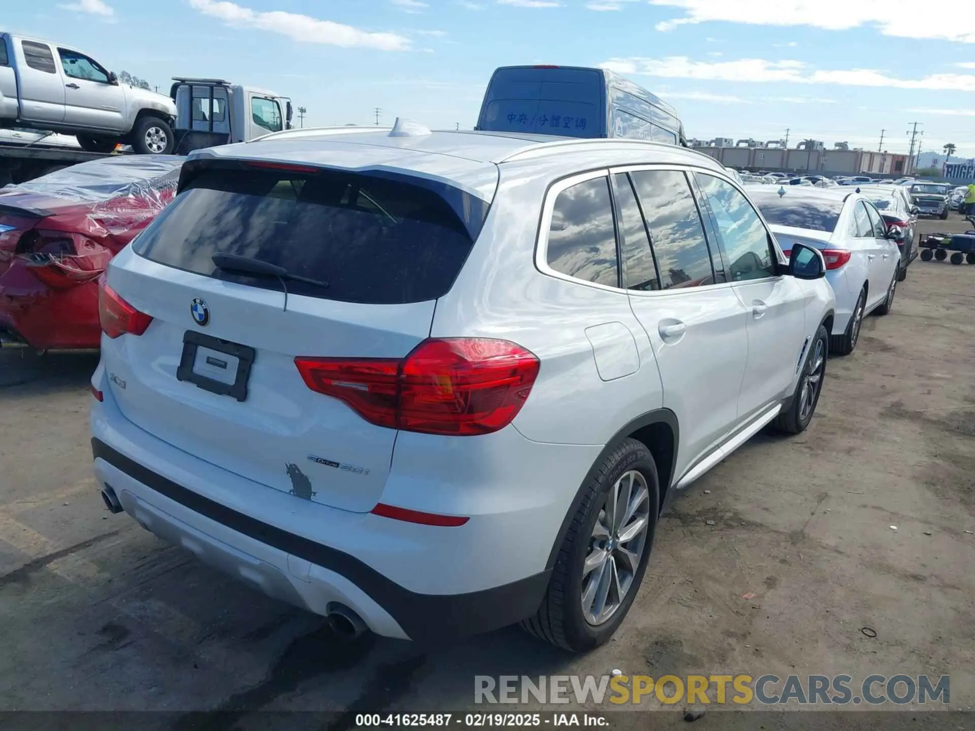 4 fotografías del automóvil dañado 5UXTR7C56KLR51192 BMW X3 2019
