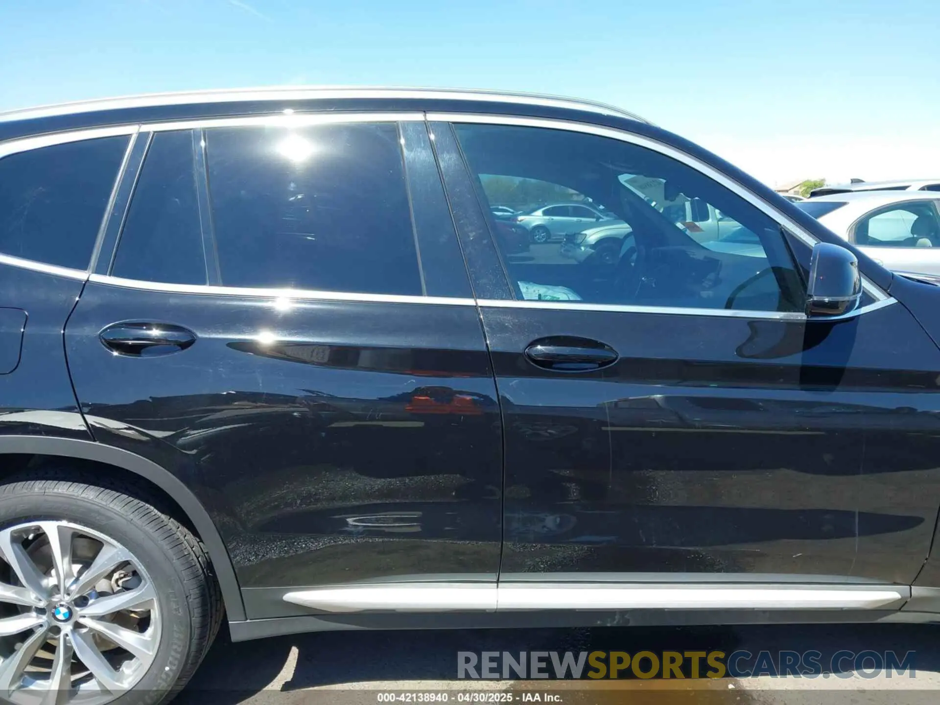 14 fotografías del automóvil dañado 5UXTR7C57KLF26499 BMW X3 2019