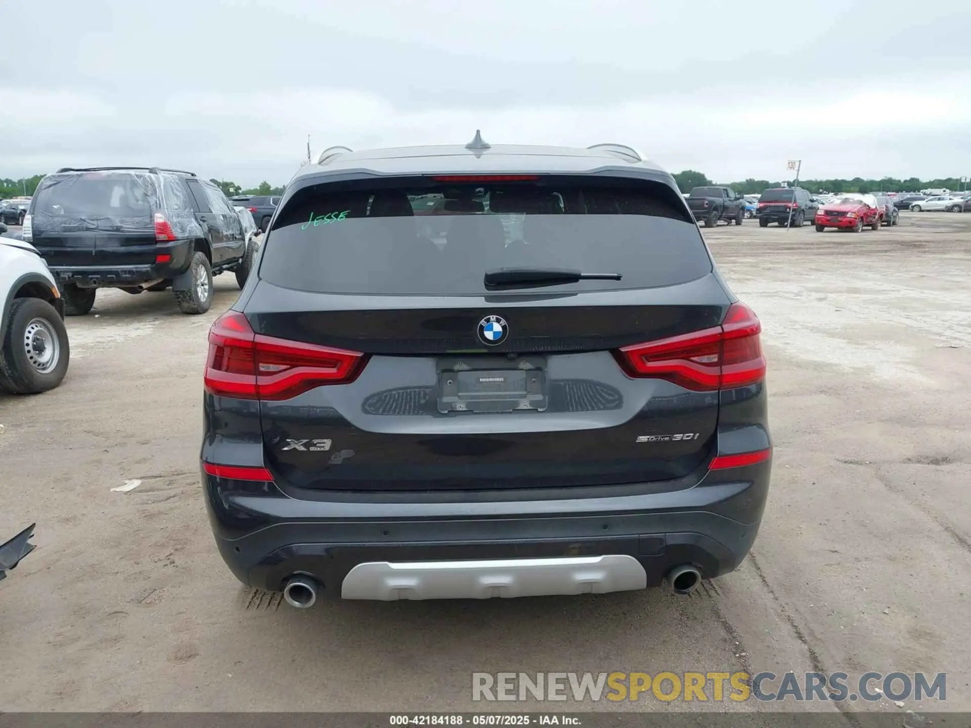 17 fotografías del automóvil dañado 5UXTR7C58KLE96414 BMW X3 2019
