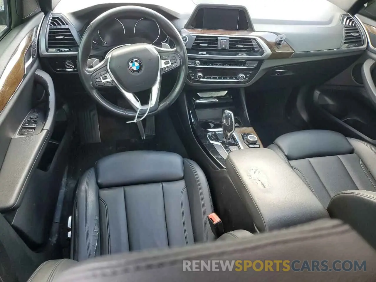 8 fotografías del automóvil dañado 5UXTR7C58KLF29279 BMW X3 2019