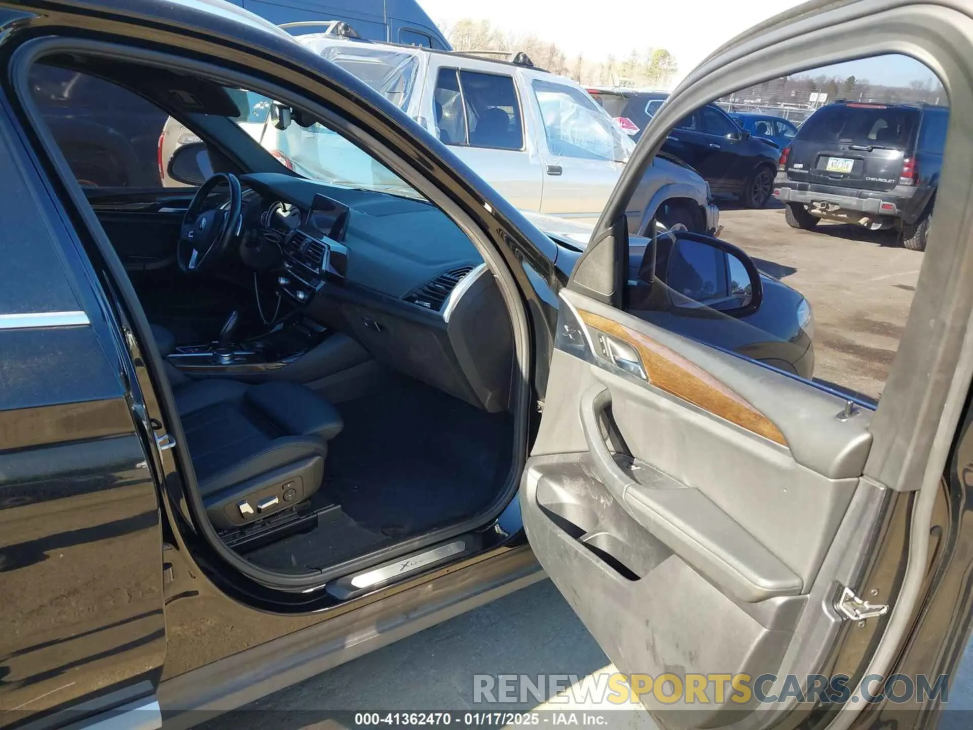 5 fotografías del automóvil dañado 5UXTR7C59KLE88287 BMW X3 2019
