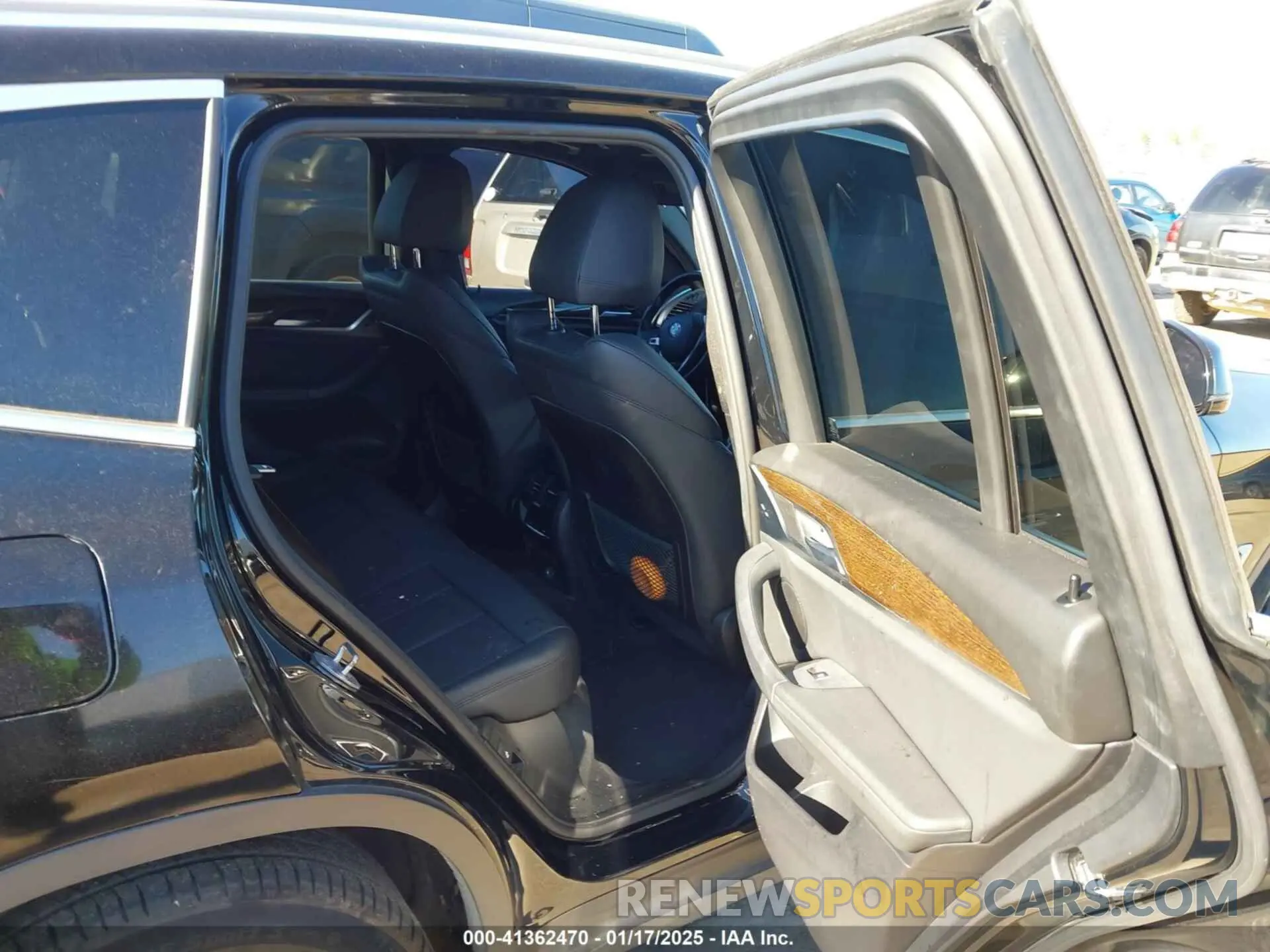 8 fotografías del automóvil dañado 5UXTR7C59KLE88287 BMW X3 2019