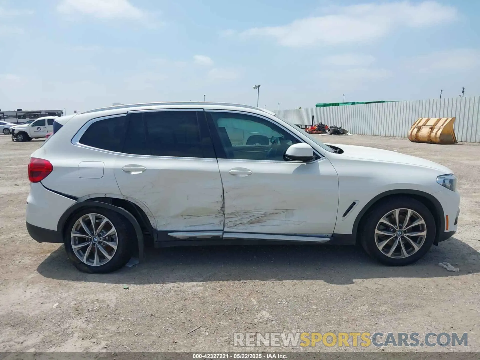 13 fotografías del automóvil dañado 5UXTR7C59KLR38680 BMW X3 2019