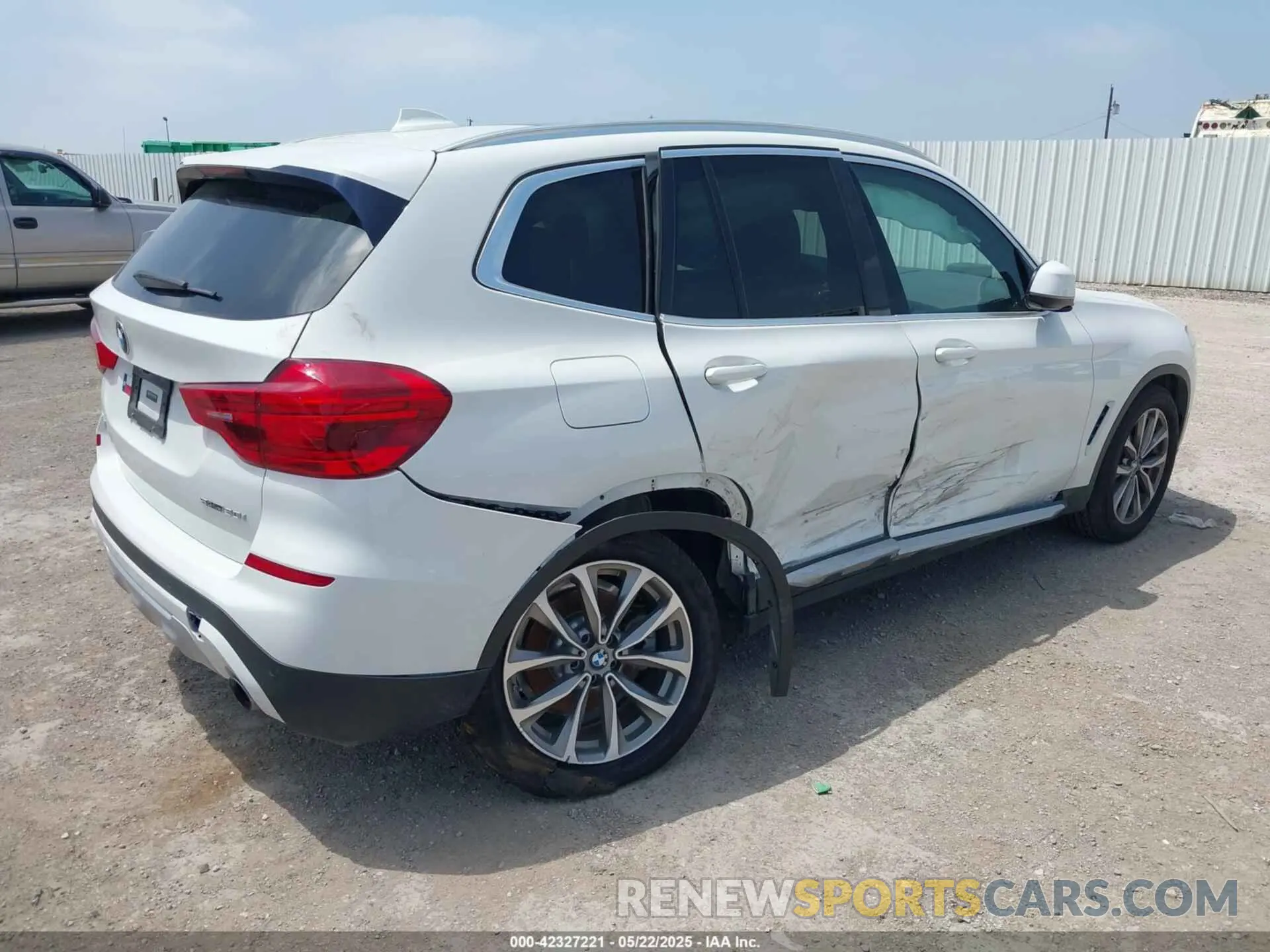 4 fotografías del automóvil dañado 5UXTR7C59KLR38680 BMW X3 2019