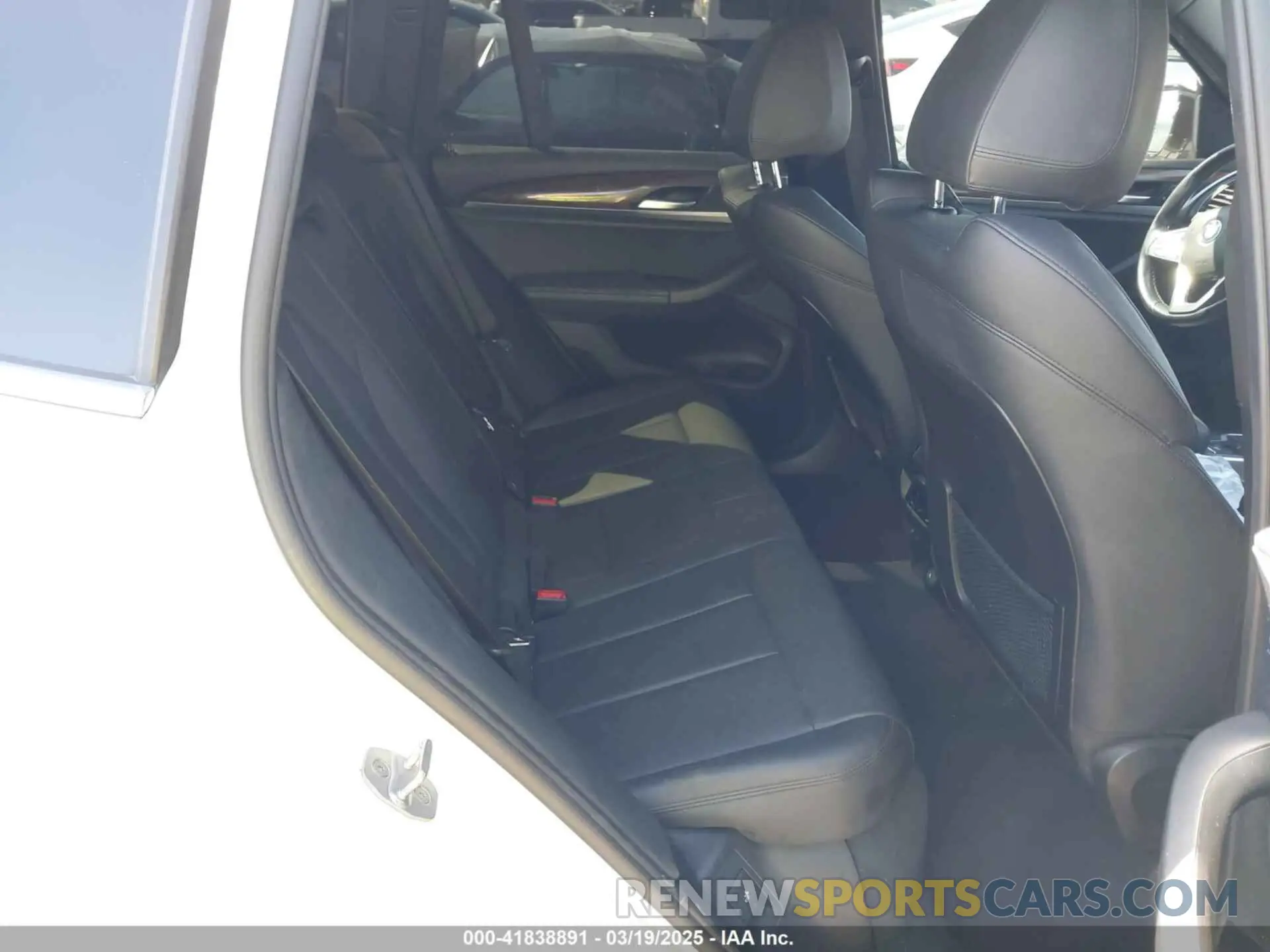 8 fotografías del automóvil dañado 5UXTR7C59KLR44964 BMW X3 2019