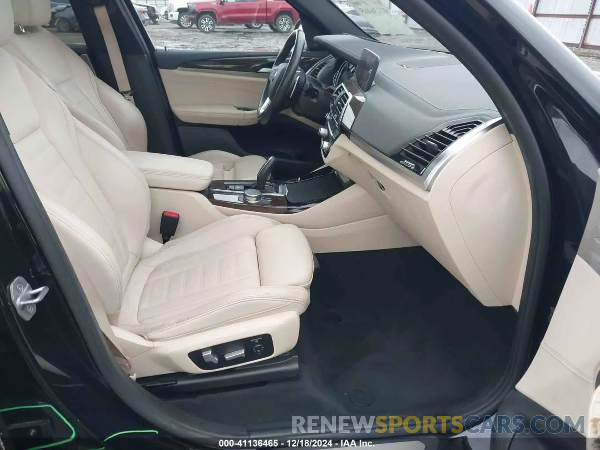 5 fotografías del automóvil dañado 5UXTR7C5XKLE88492 BMW X3 2019
