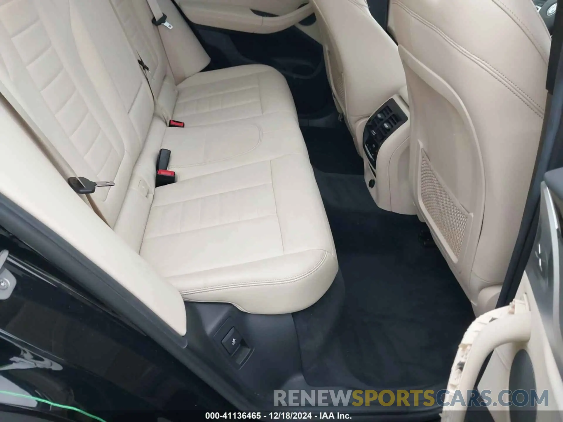 8 fotografías del automóvil dañado 5UXTR7C5XKLE88492 BMW X3 2019
