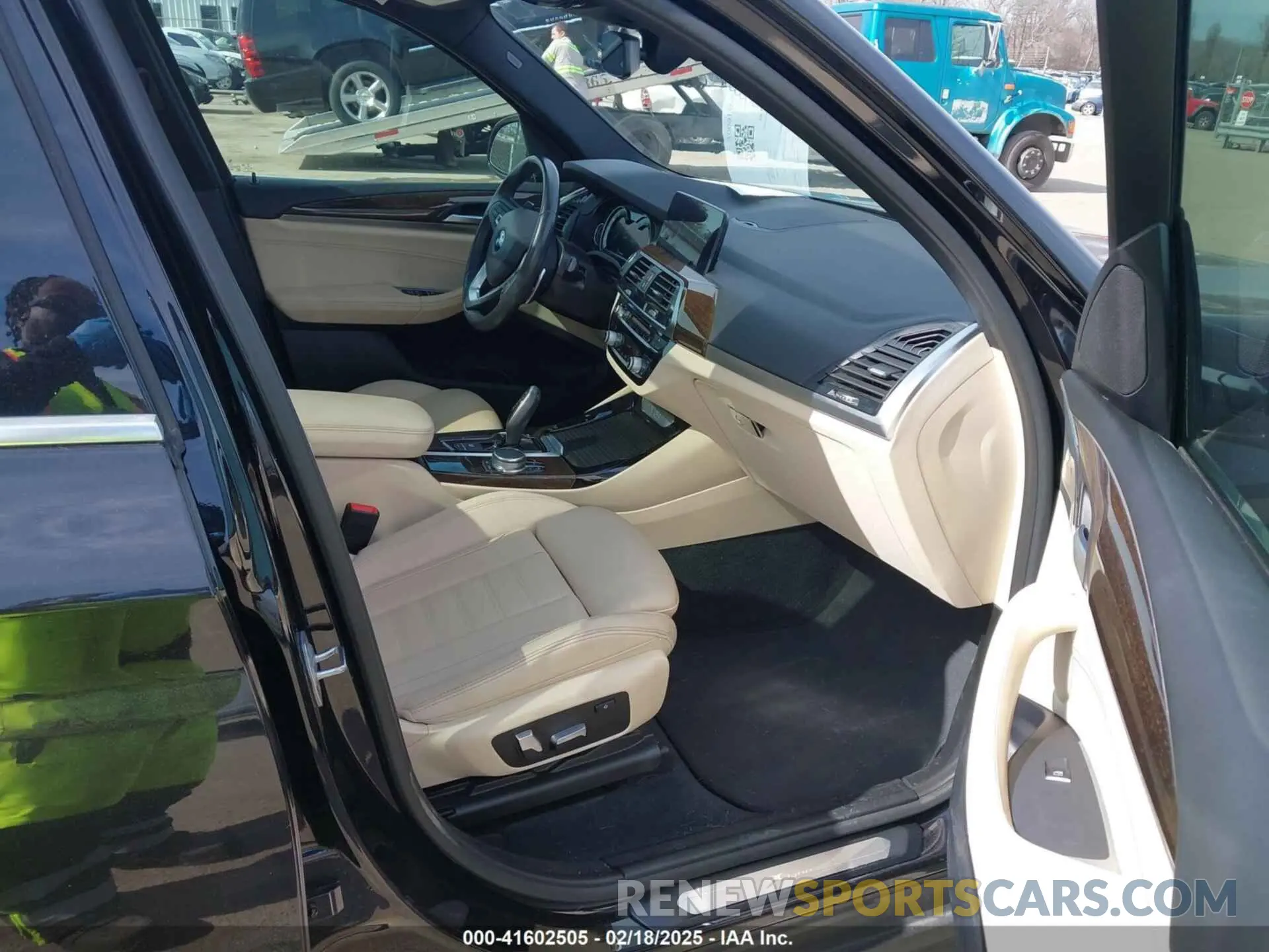 5 fotografías del automóvil dañado 5UXTR7C5XKLE97919 BMW X3 2019