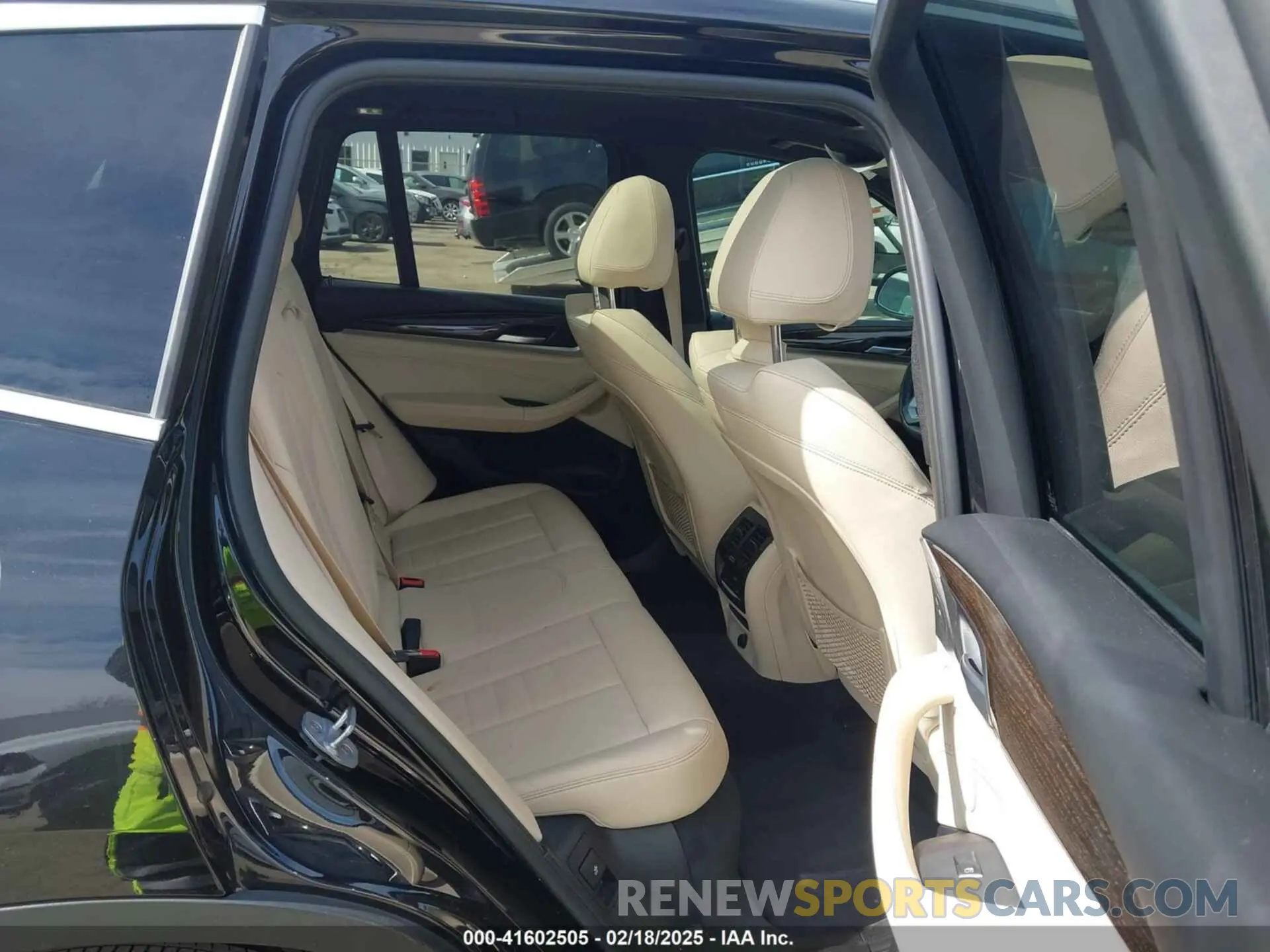 8 fotografías del automóvil dañado 5UXTR7C5XKLE97919 BMW X3 2019