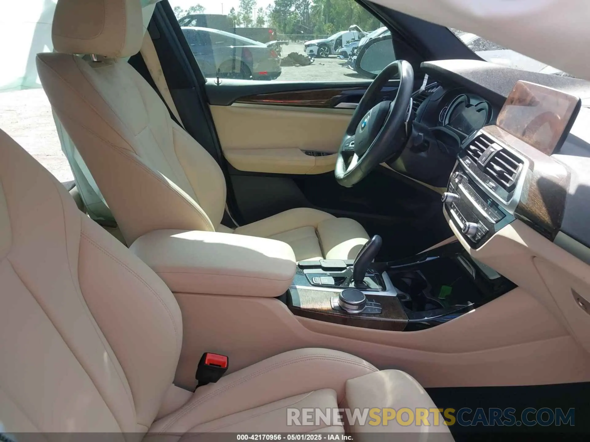 5 fotografías del automóvil dañado 5UXTR7C5XKLF29686 BMW X3 2019