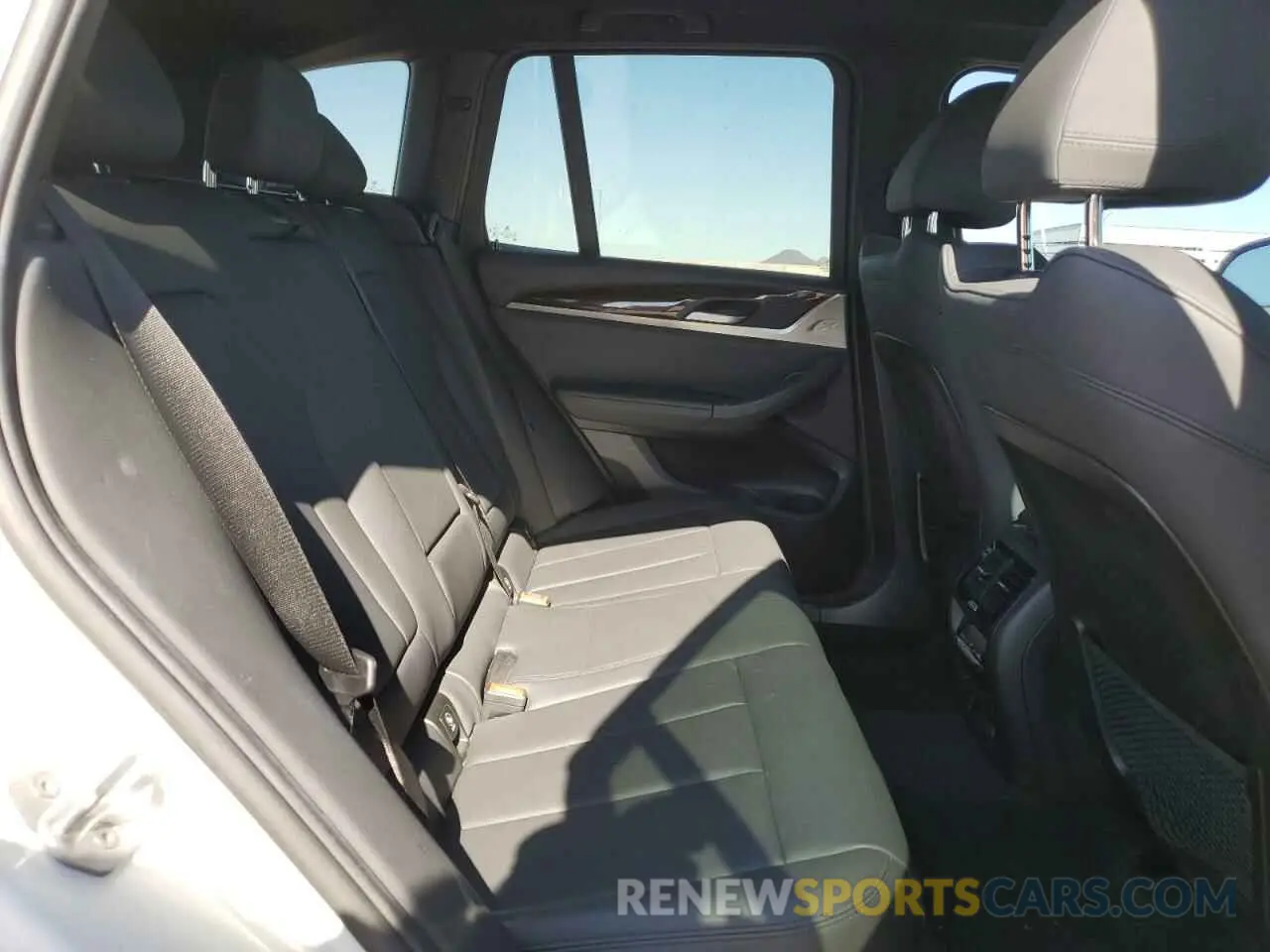 11 fotografías del automóvil dañado 5UXTR7C5XKLF33401 BMW X3 2019