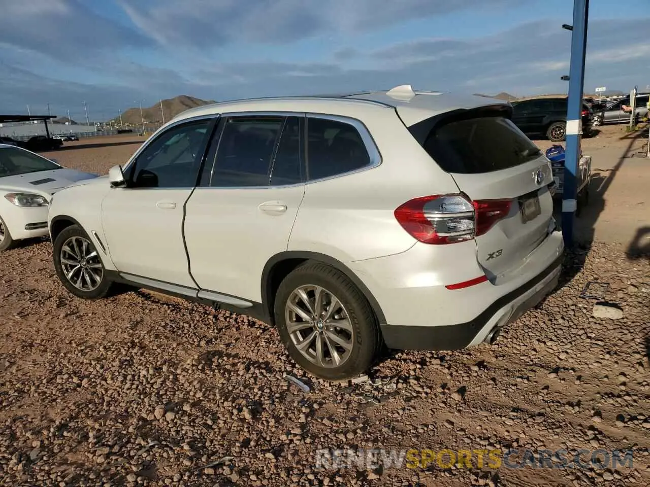 2 fotografías del automóvil dañado 5UXTR7C5XKLR45928 BMW X3 2019