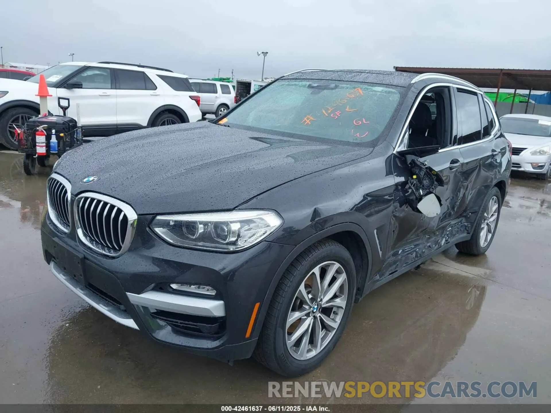 2 fotografías del automóvil dañado 5UXTR9C50KLE16678 BMW X3 2019