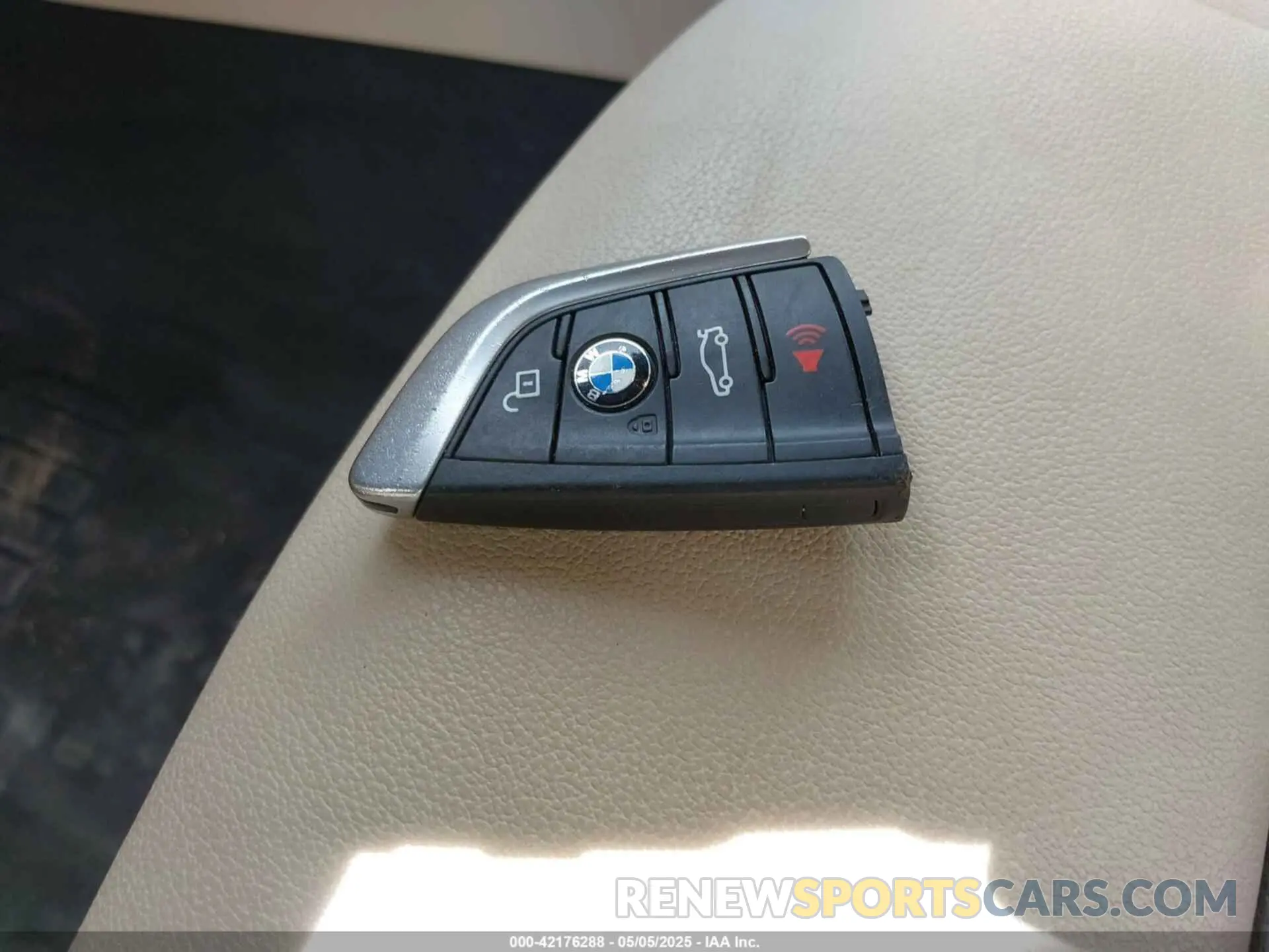 11 fotografías del automóvil dañado 5UXTR9C50KLE19256 BMW X3 2019