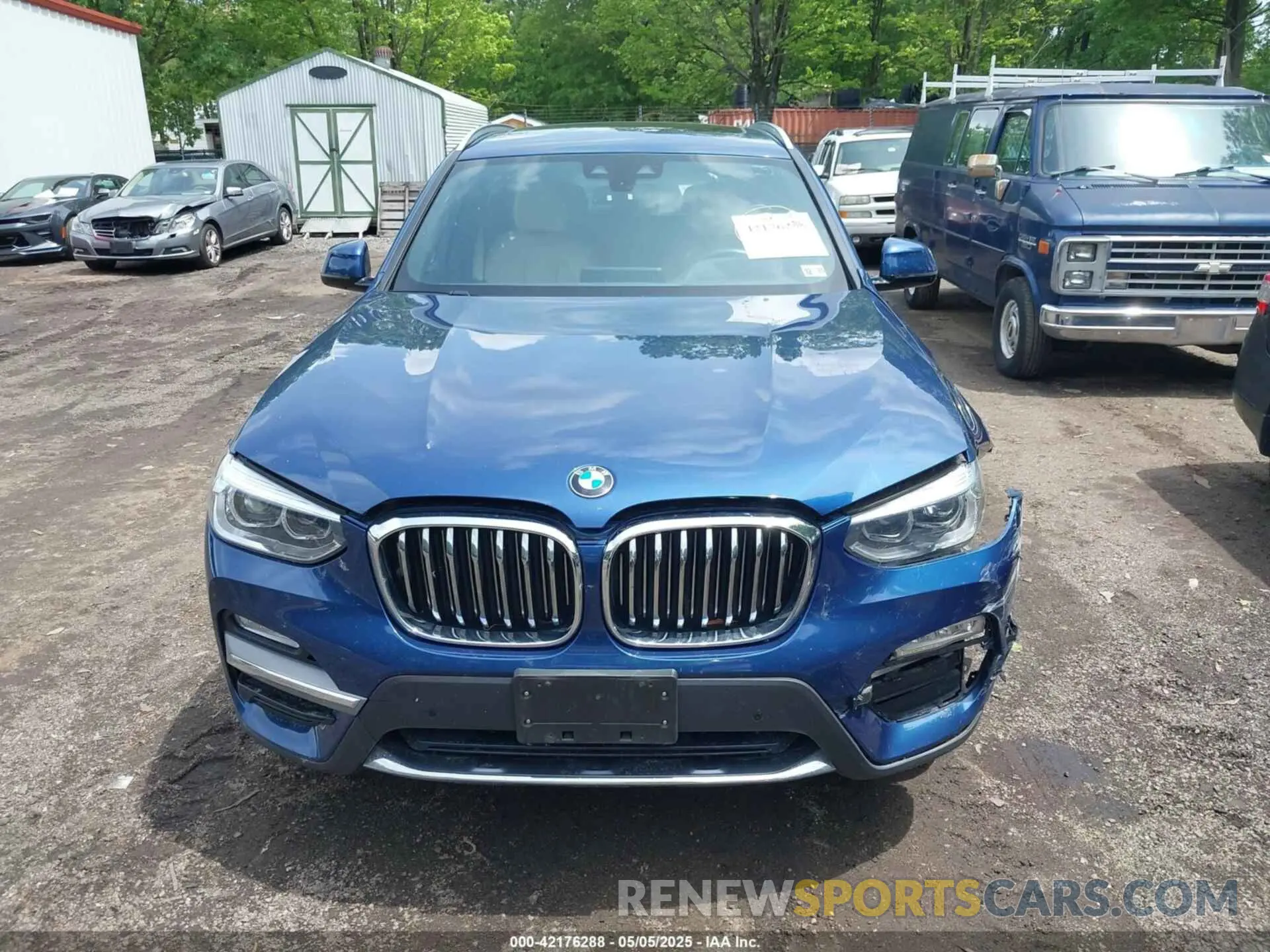 13 fotografías del automóvil dañado 5UXTR9C50KLE19256 BMW X3 2019