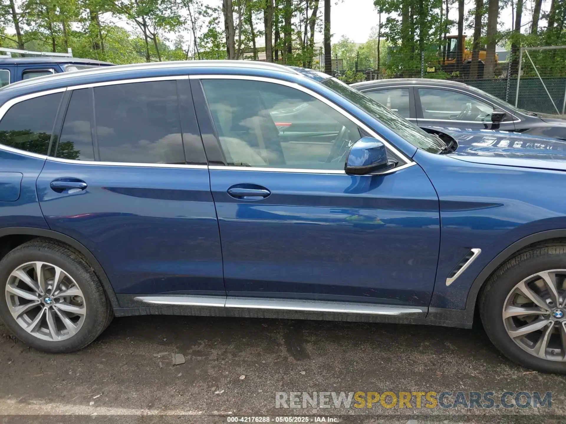 14 fotografías del automóvil dañado 5UXTR9C50KLE19256 BMW X3 2019