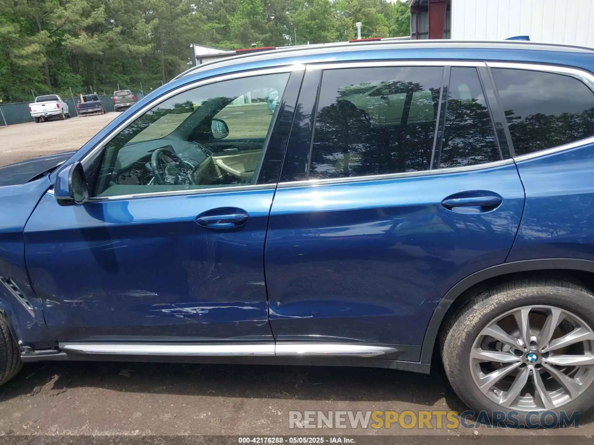 15 fotografías del automóvil dañado 5UXTR9C50KLE19256 BMW X3 2019