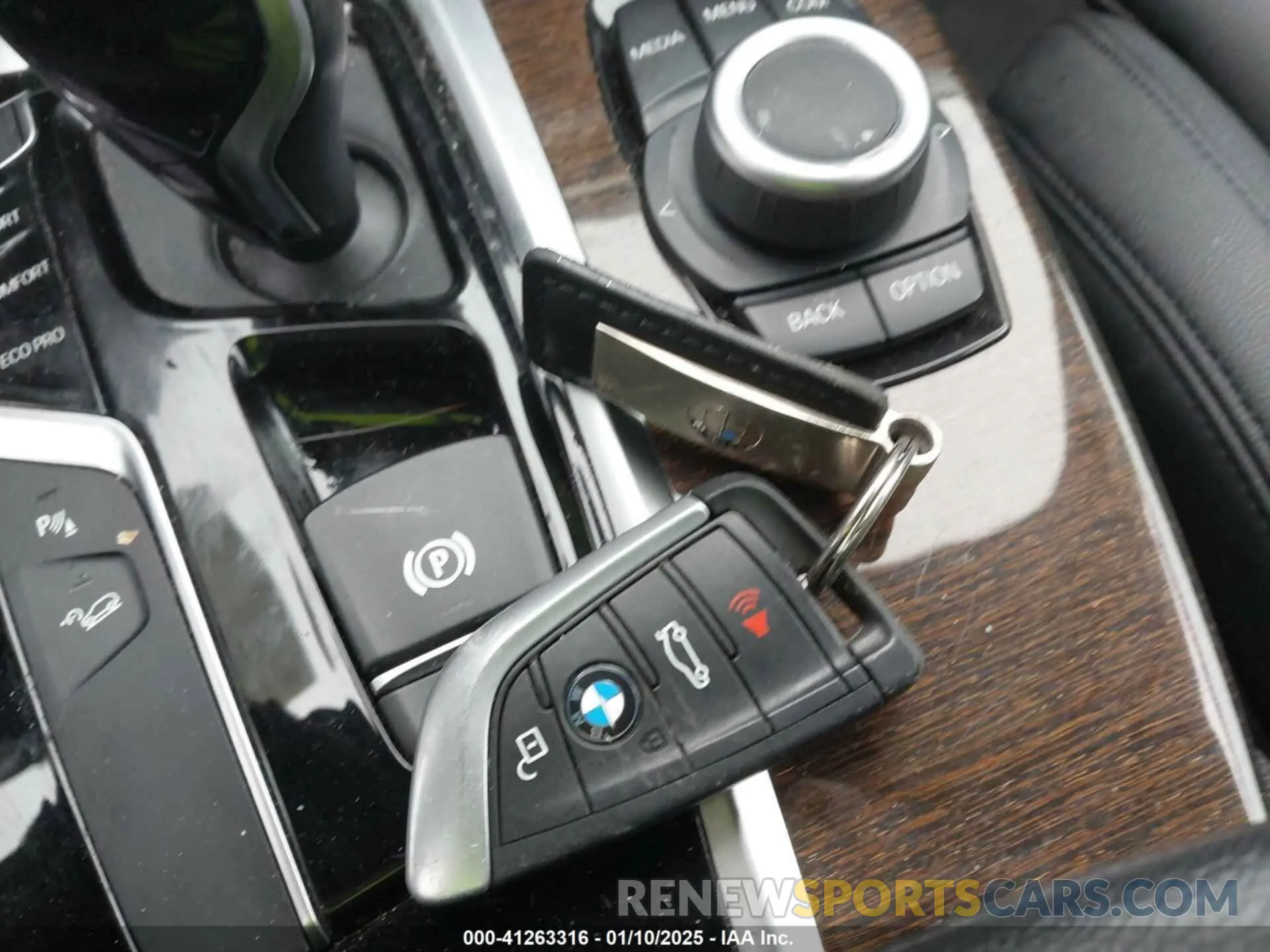 11 fotografías del automóvil dañado 5UXTR9C50KLE20441 BMW X3 2019