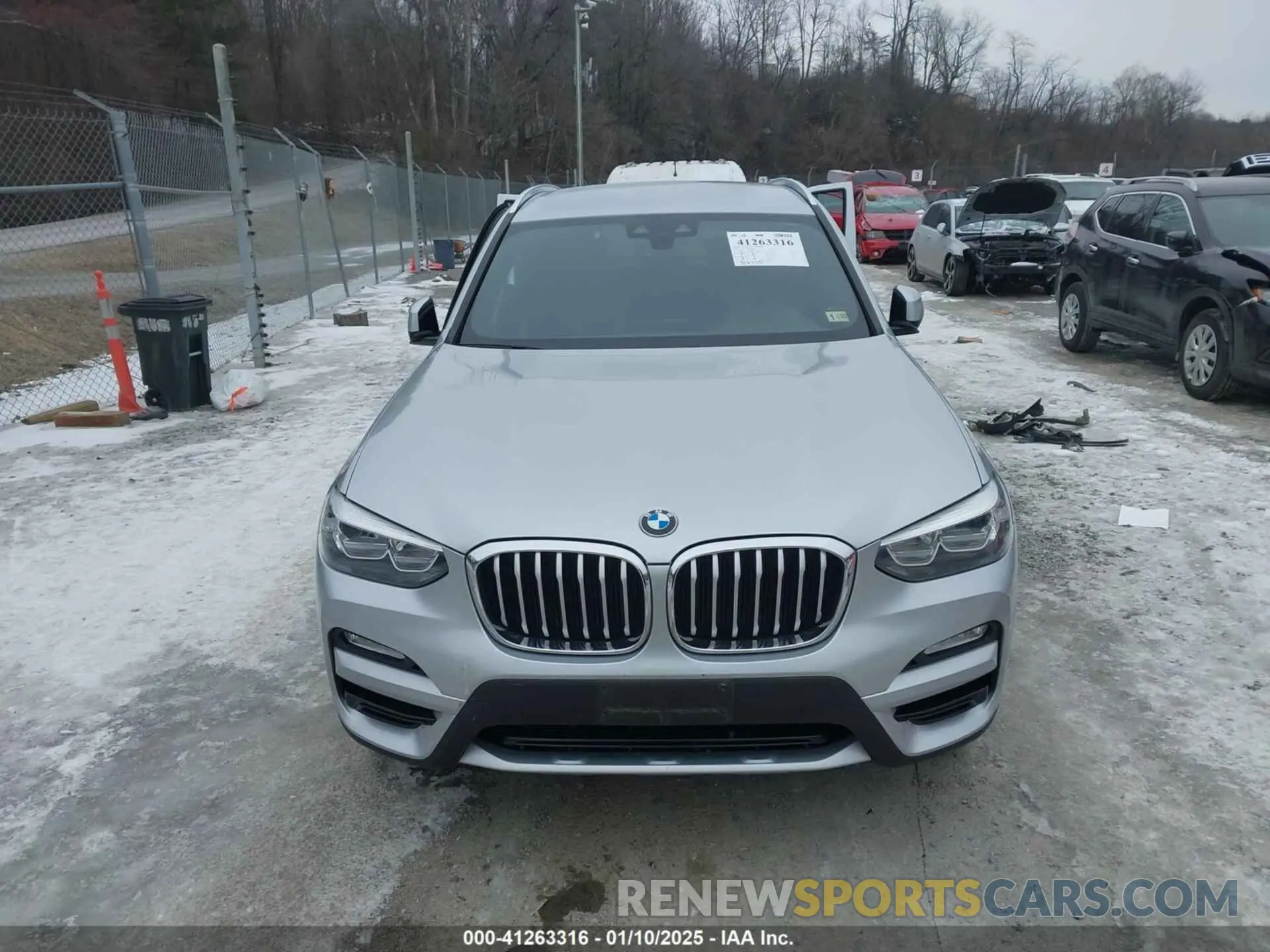 12 fotografías del automóvil dañado 5UXTR9C50KLE20441 BMW X3 2019