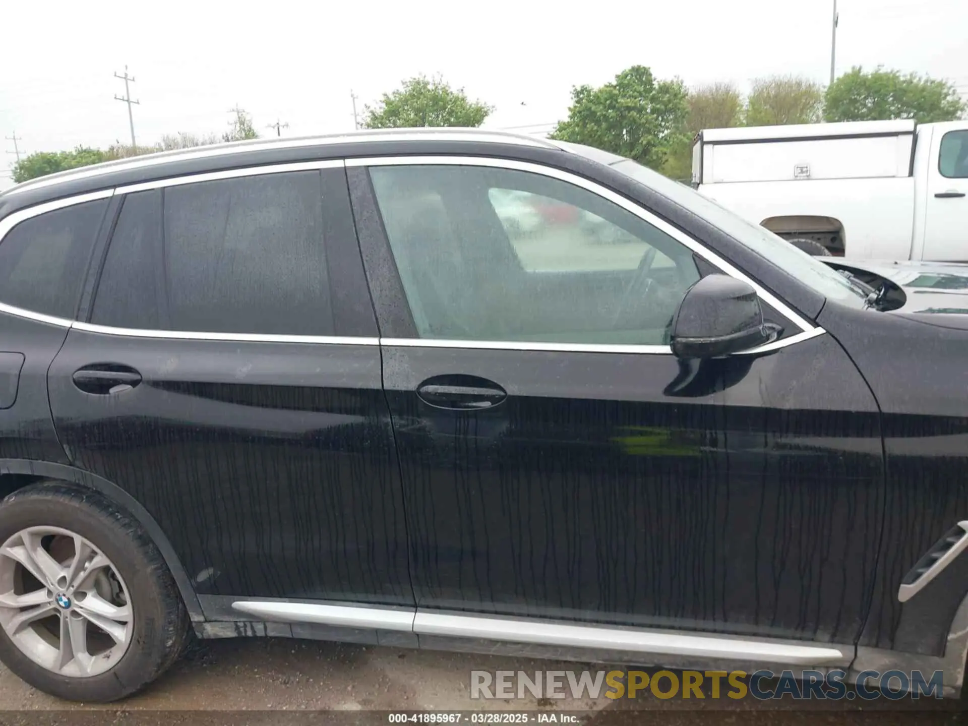 13 fotografías del automóvil dañado 5UXTR9C50KLR05238 BMW X3 2019