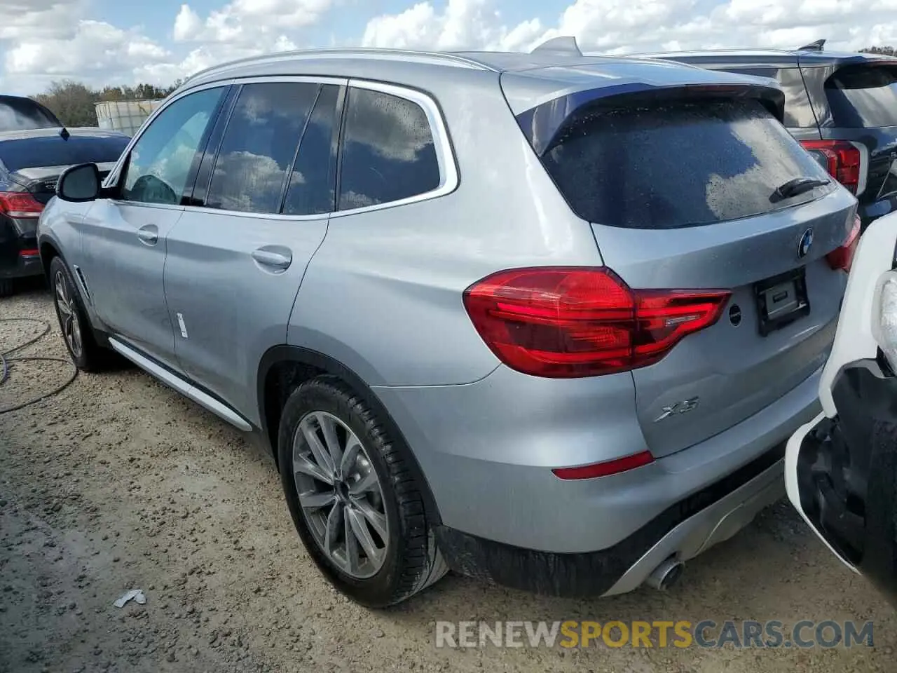 2 fotografías del automóvil dañado 5UXTR9C50KLR05854 BMW X3 2019