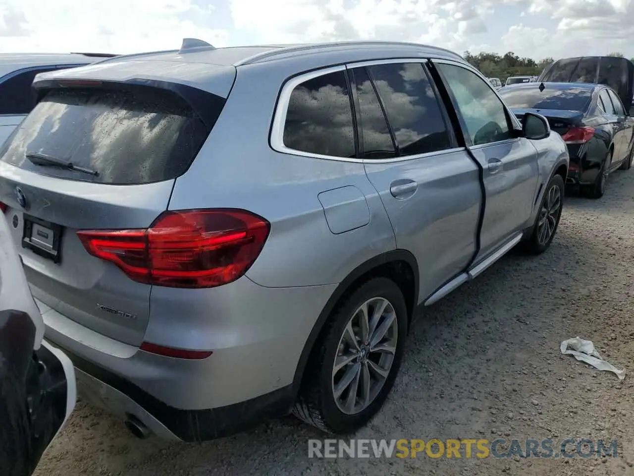 3 fotografías del automóvil dañado 5UXTR9C50KLR05854 BMW X3 2019