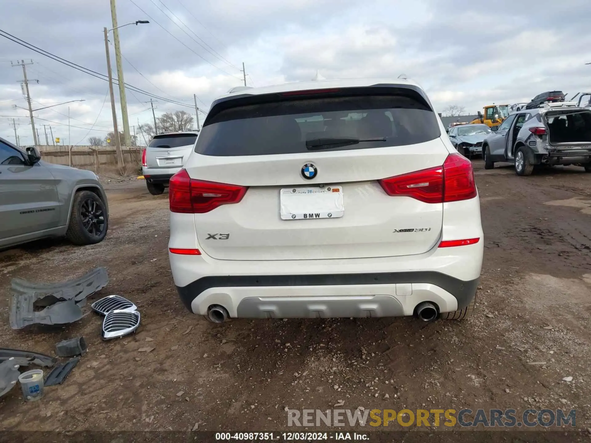 17 fotografías del automóvil dañado 5UXTR9C51KLD91533 BMW X3 2019